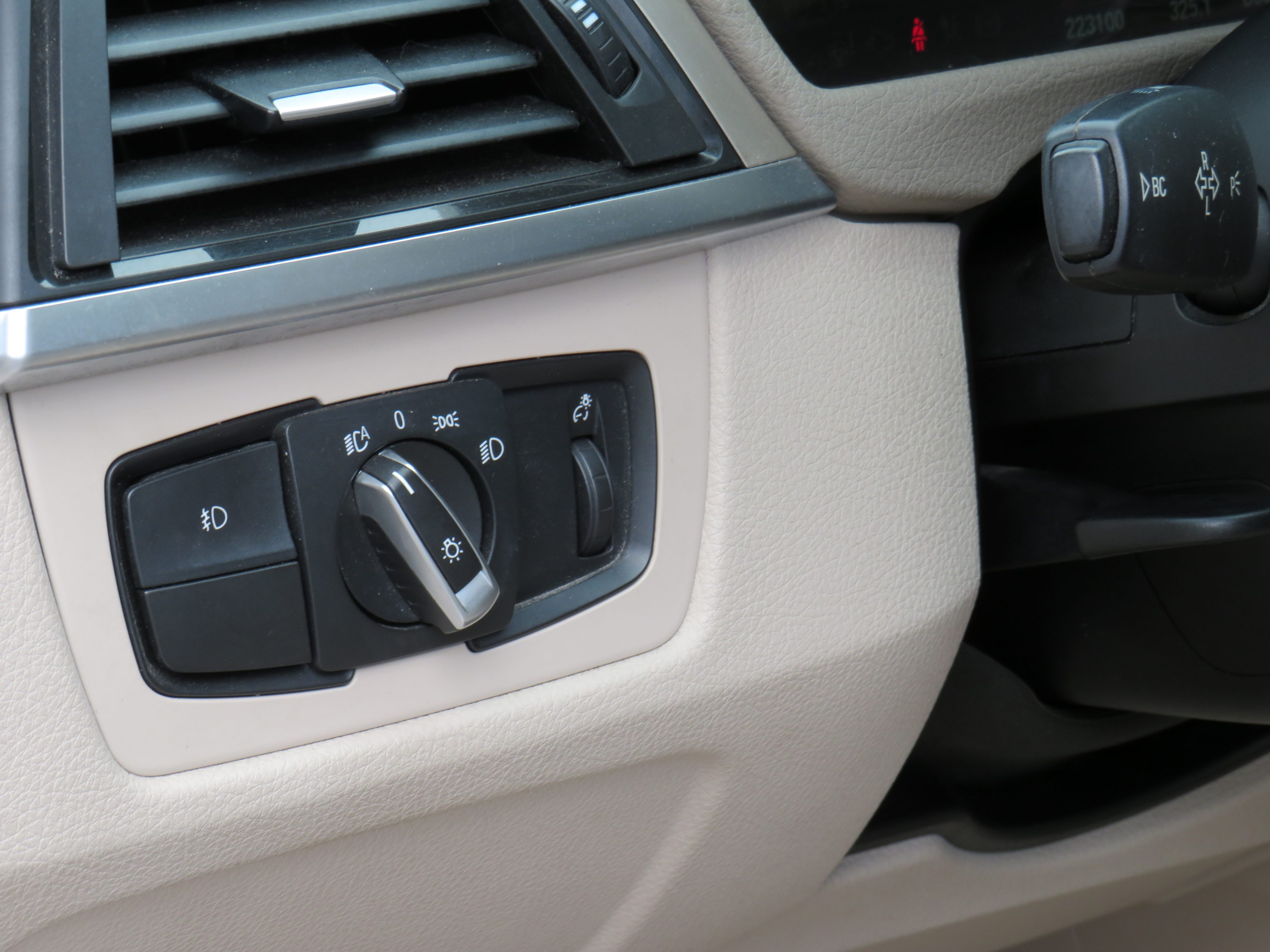 /laautomotive/2012-BMW-3Series-605904282958428.jpg