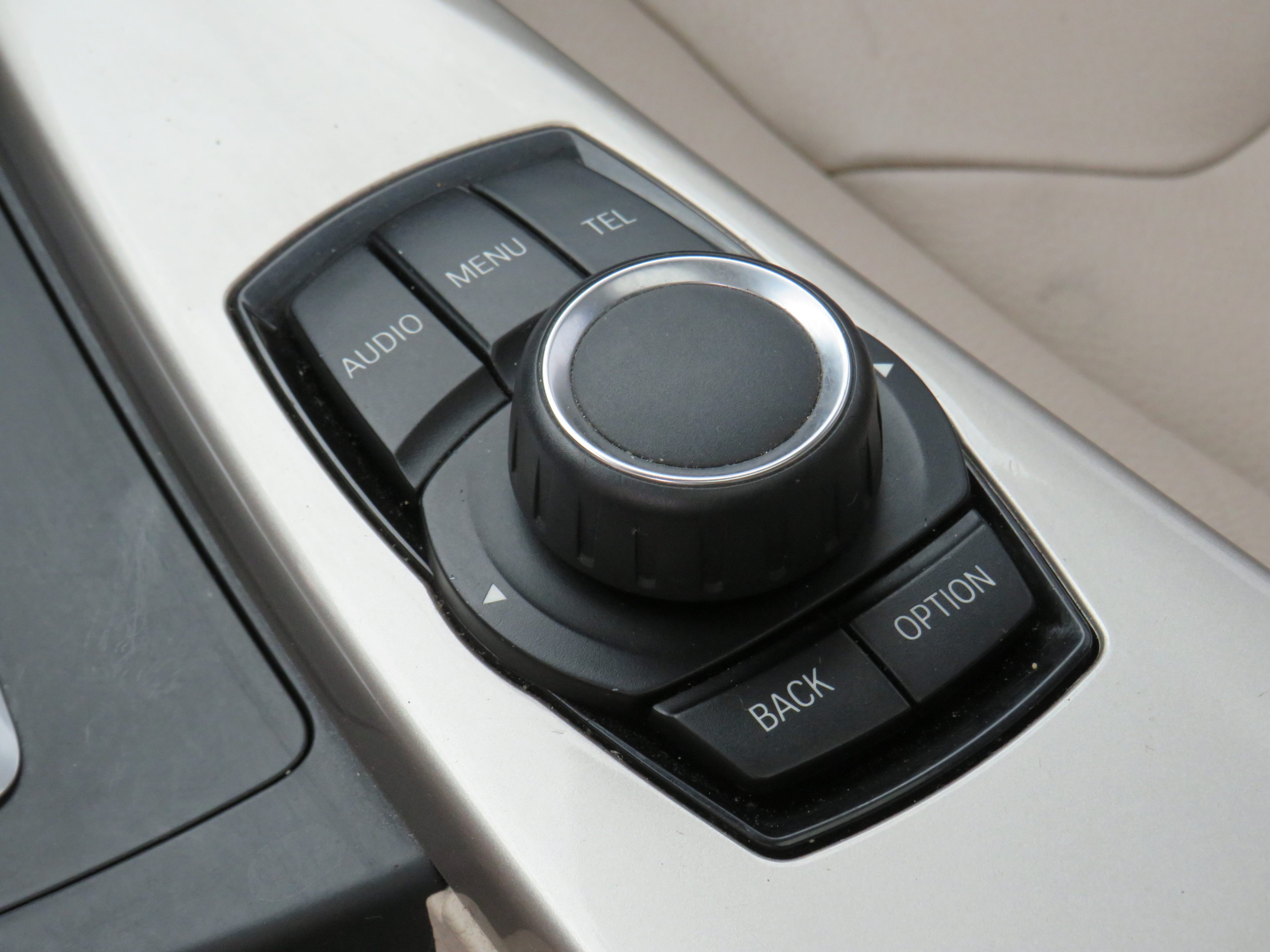 /laautomotive/2012-BMW-3Series-7371943459435062.jpg