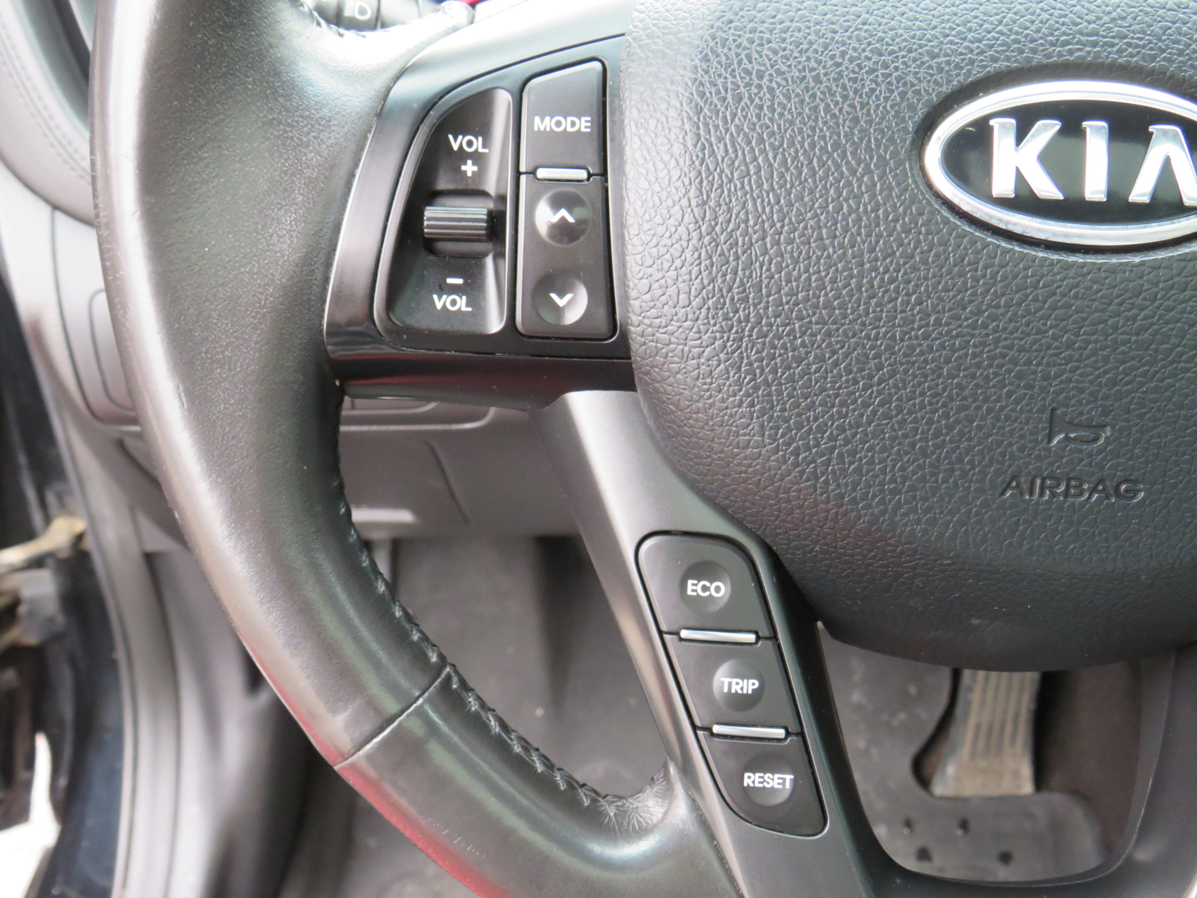/laautomotive/2012-Kia-Optima-10319187576226119.jpg