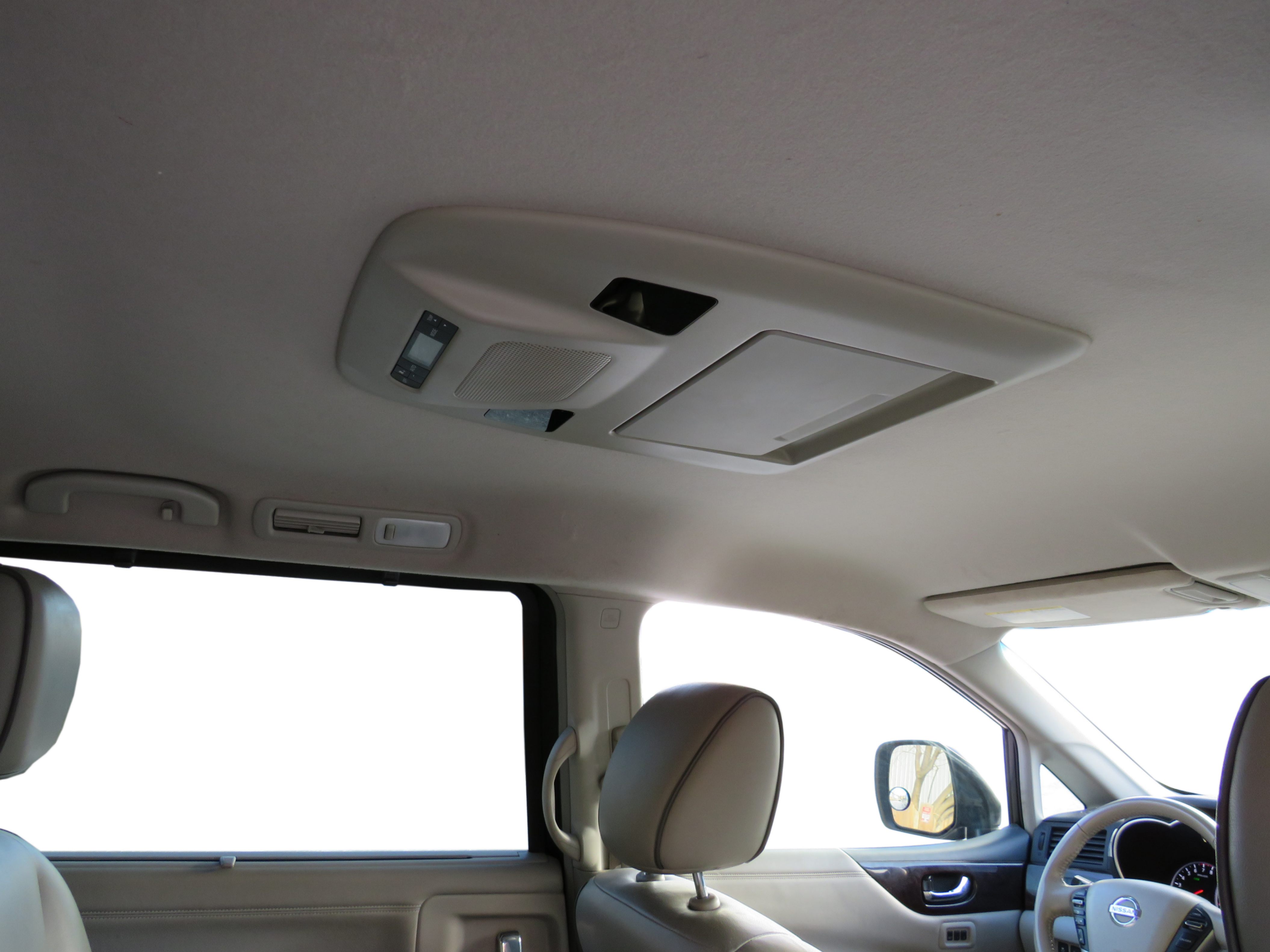 /laautomotive/2012-Nissan-Quest-07389563379897357.jpg