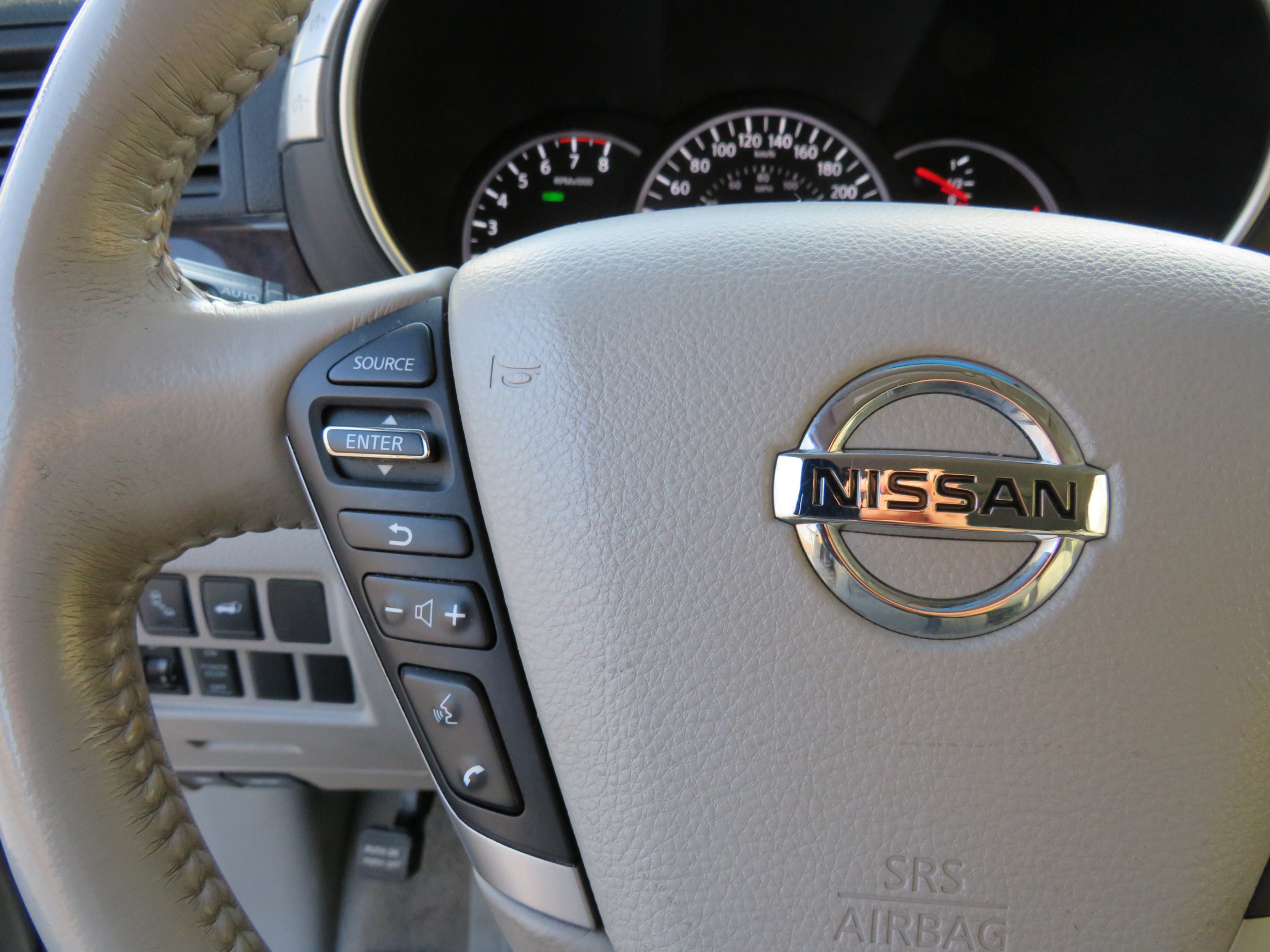 /laautomotive/2012-Nissan-Quest-10056660253397176.jpg