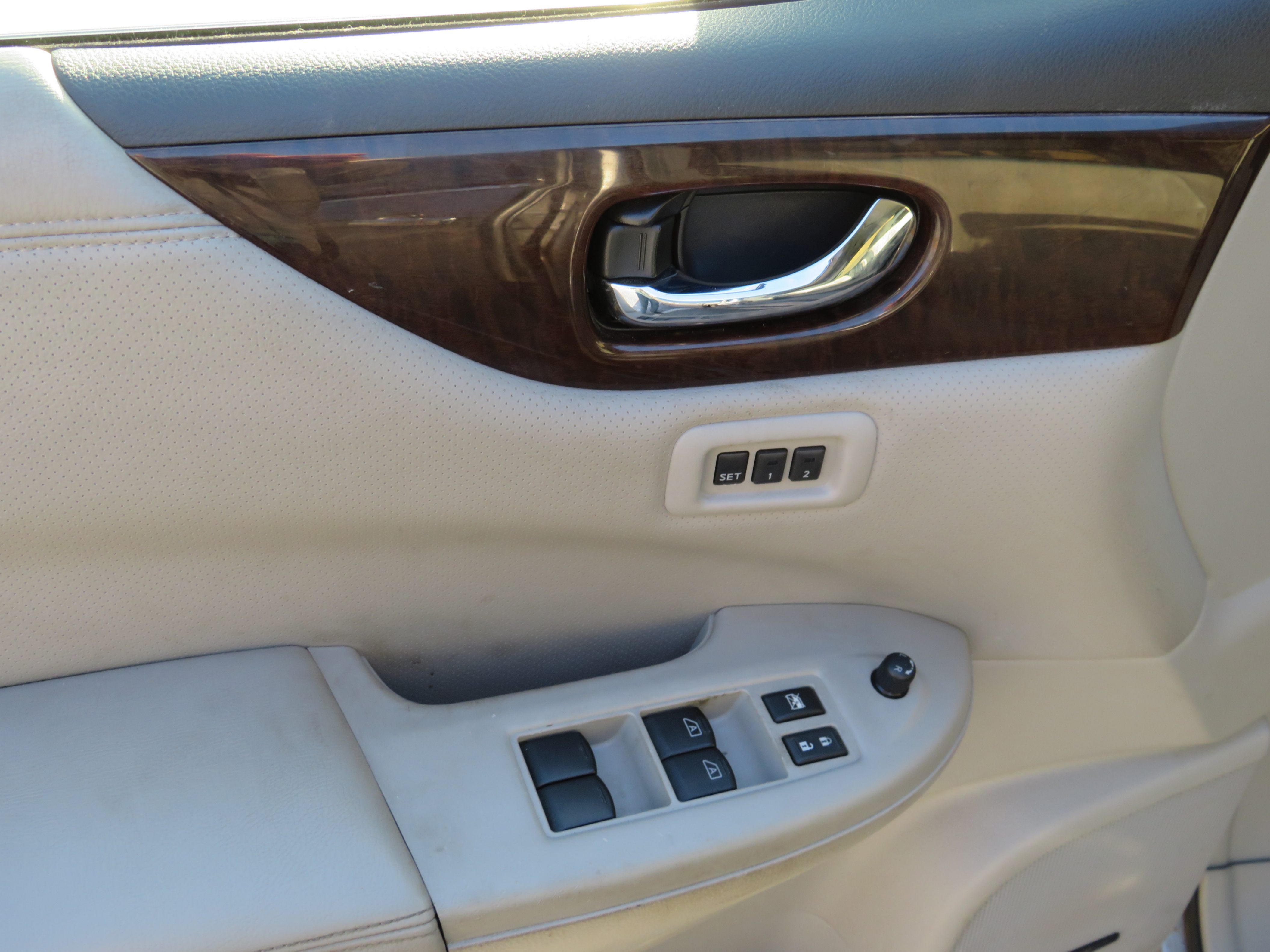 /laautomotive/2012-Nissan-Quest-3047251253220504.jpg