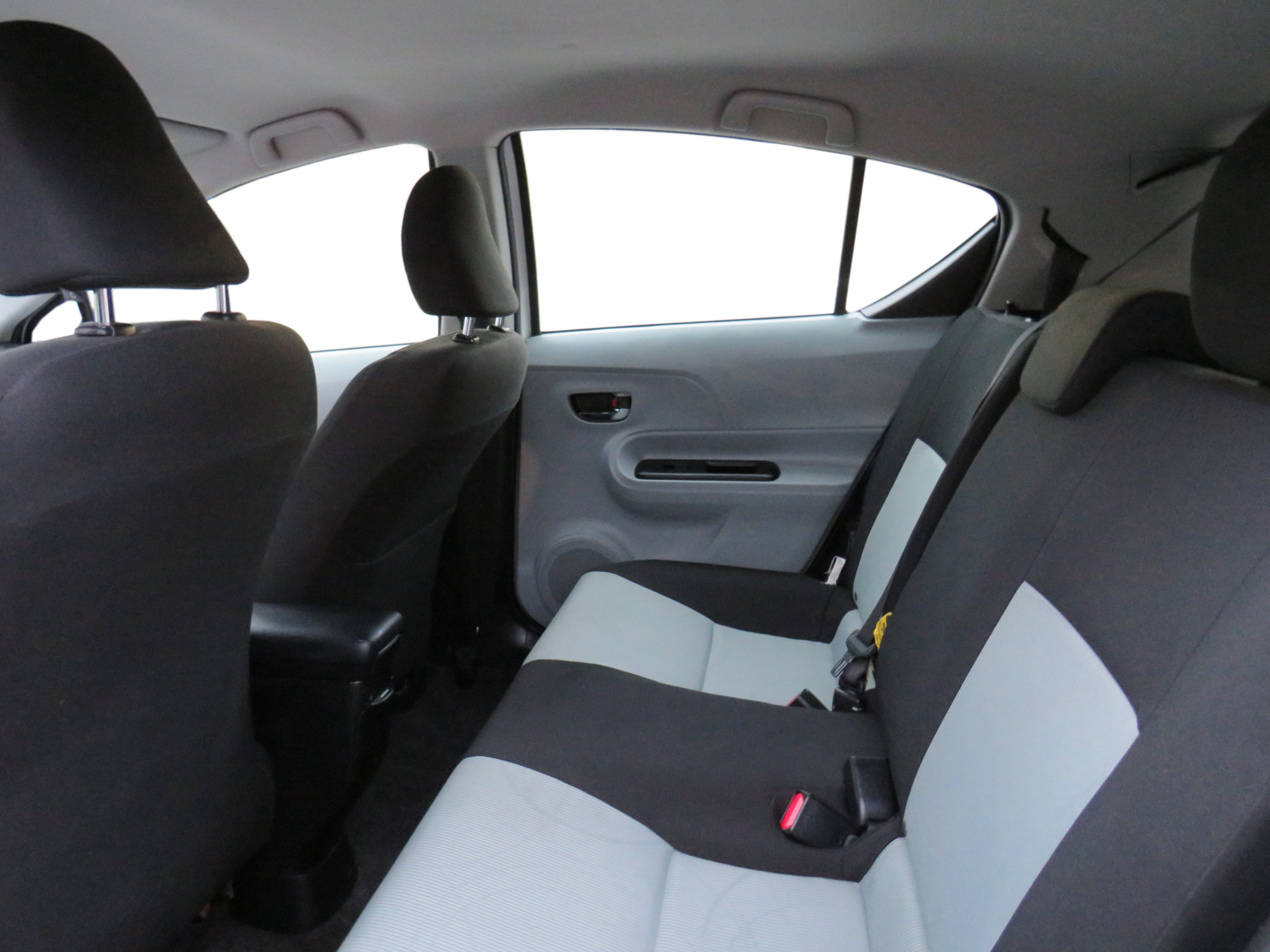 /laautomotive/2012-Toyota-Priusc-051439191161911424.jpg