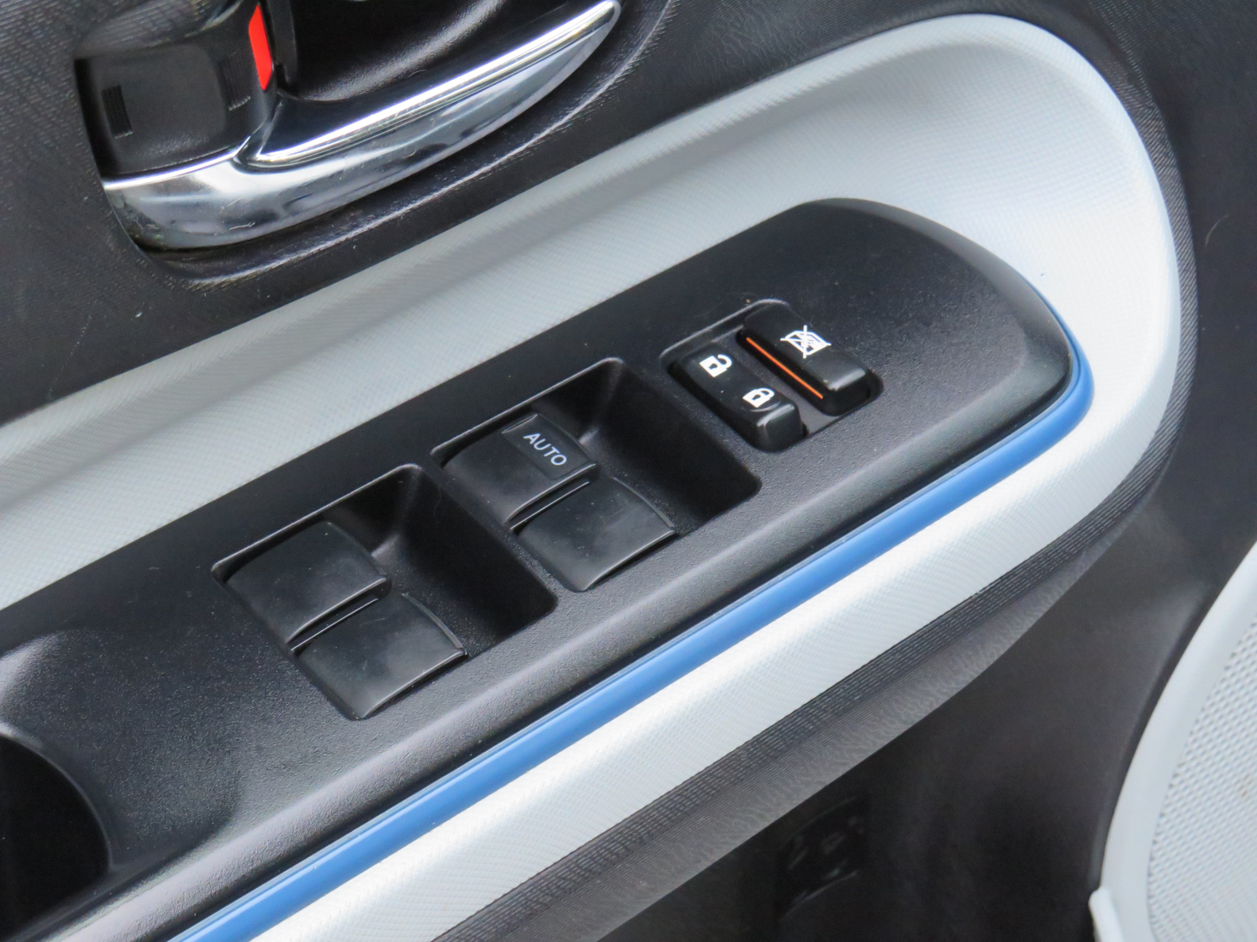 /laautomotive/2012-Toyota-Priusc-4130003463131713.jpg