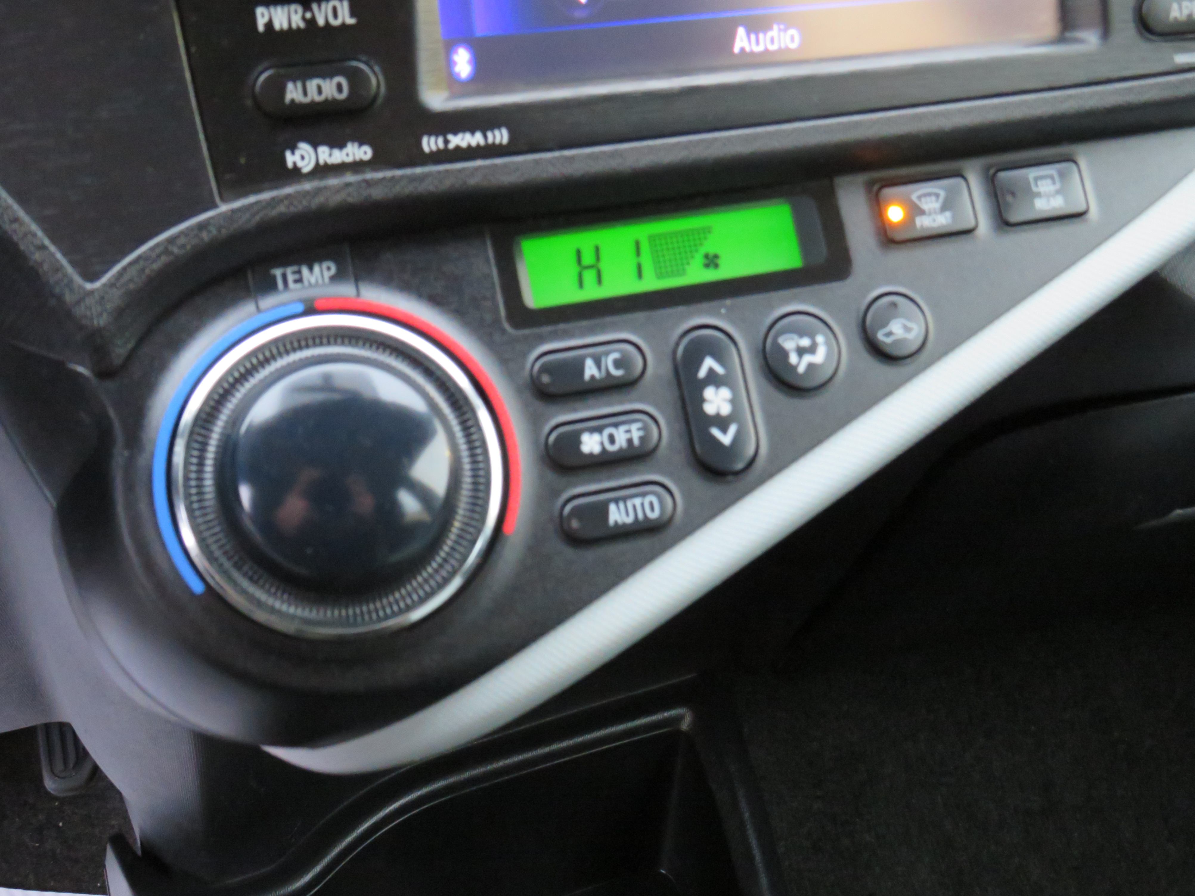 /laautomotive/2012-Toyota-Priusc-9061183693777195.jpg