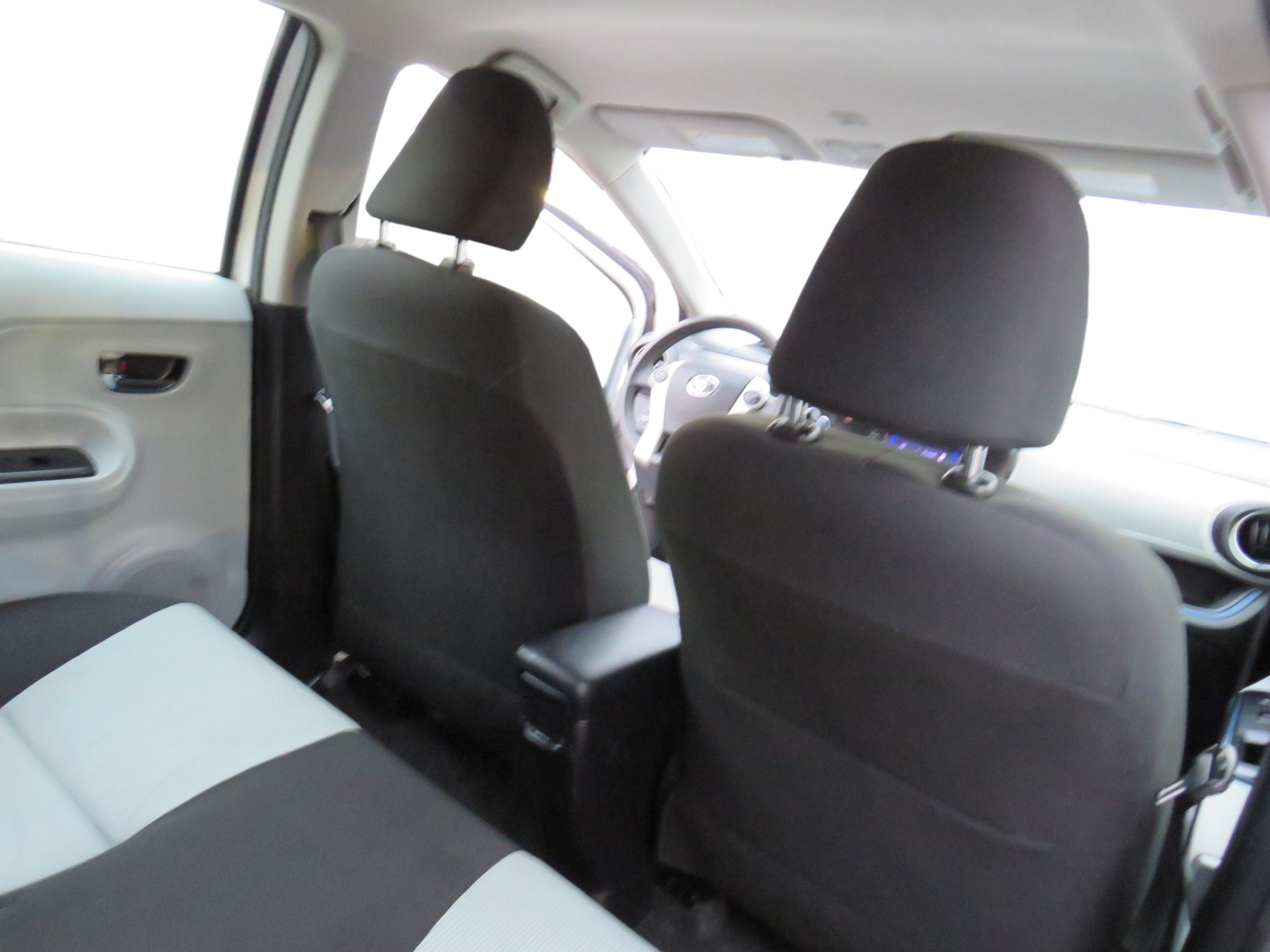 /laautomotive/2012-Toyota-Priusc-9077041057103181.jpg