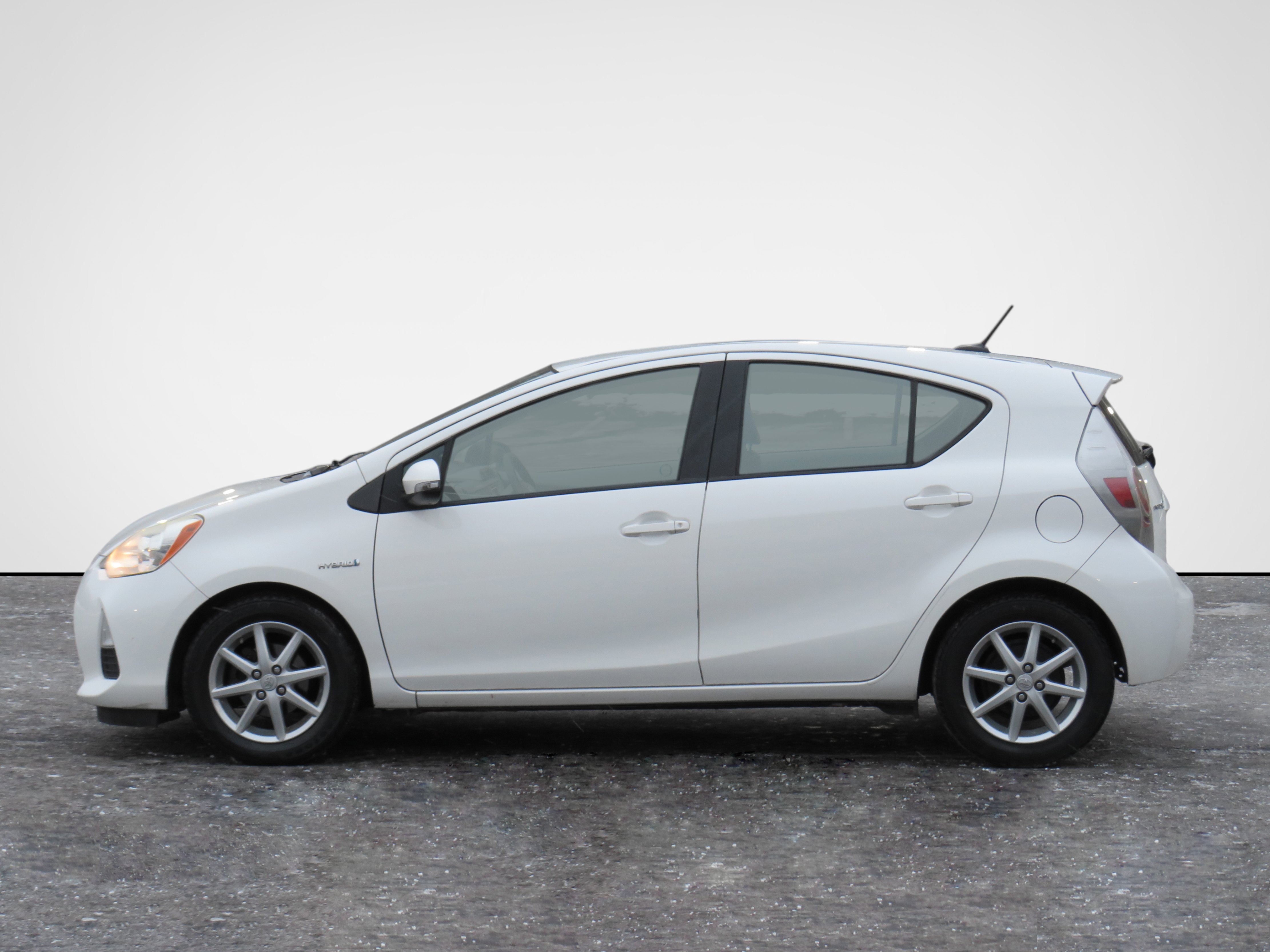 /laautomotive/2012-Toyota-Priusc-998489186802191.jpg