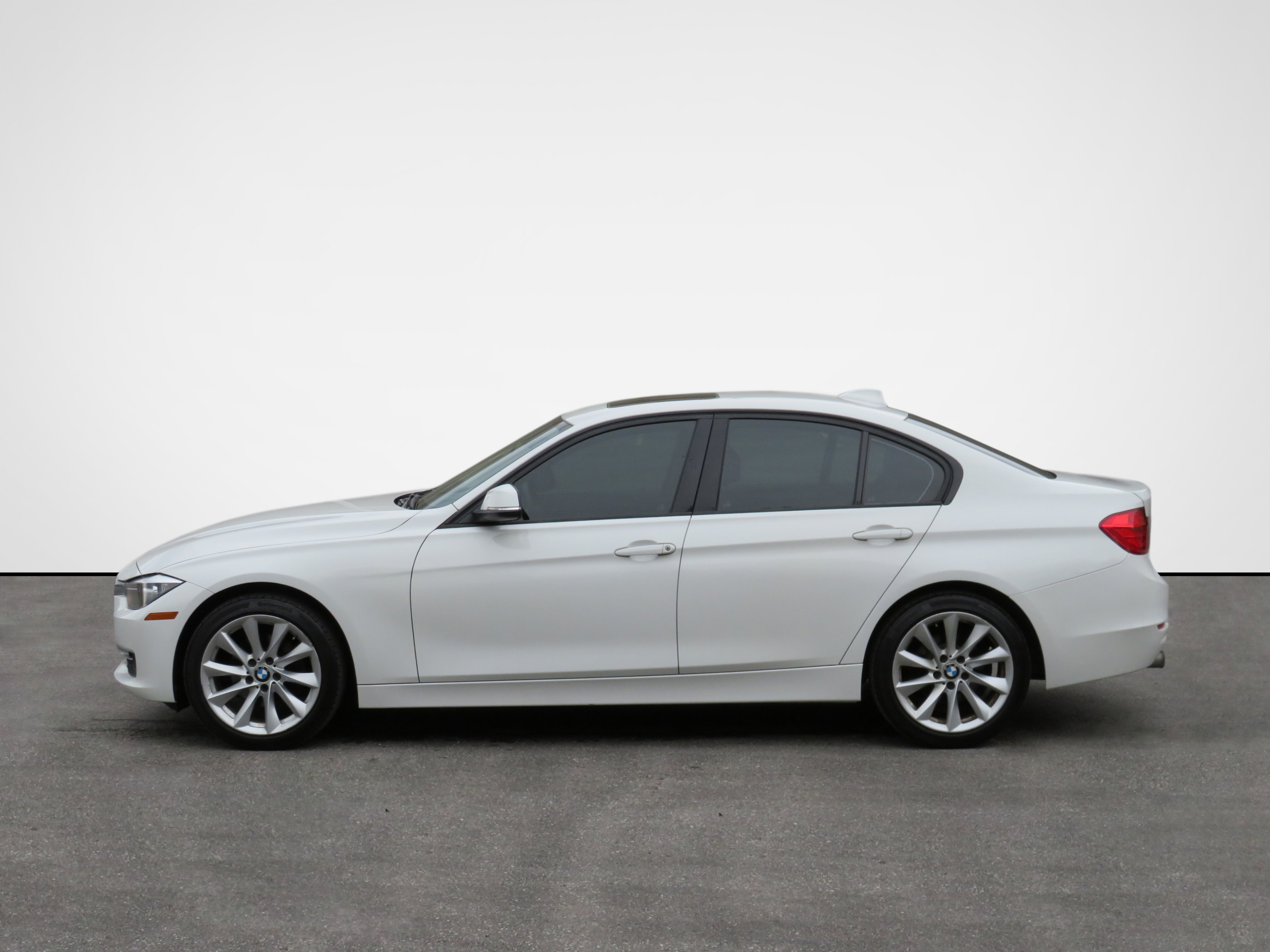/laautomotive/2013-BMW-3-Series-05034828871684893.jpg