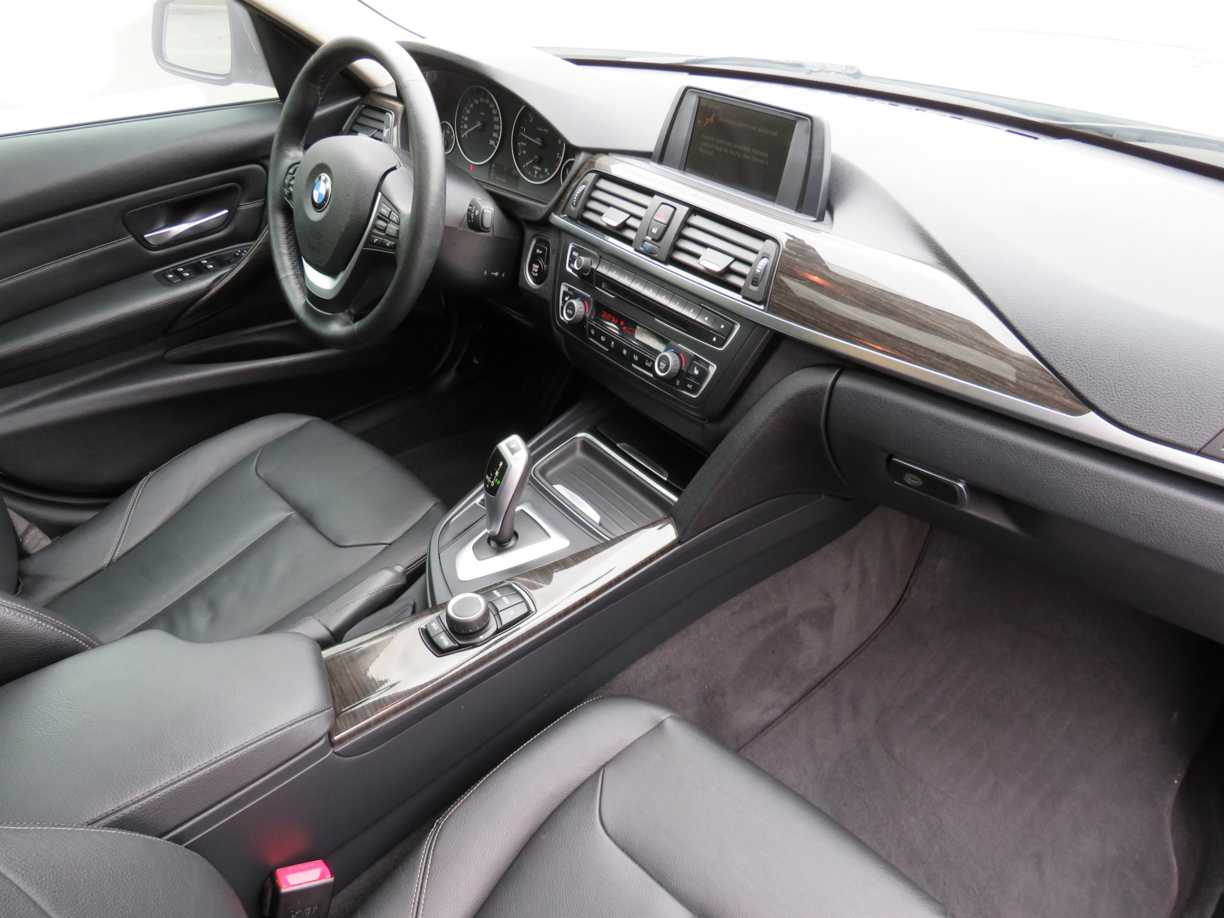/laautomotive/2013-BMW-3-Series-08284515744381604.jpg