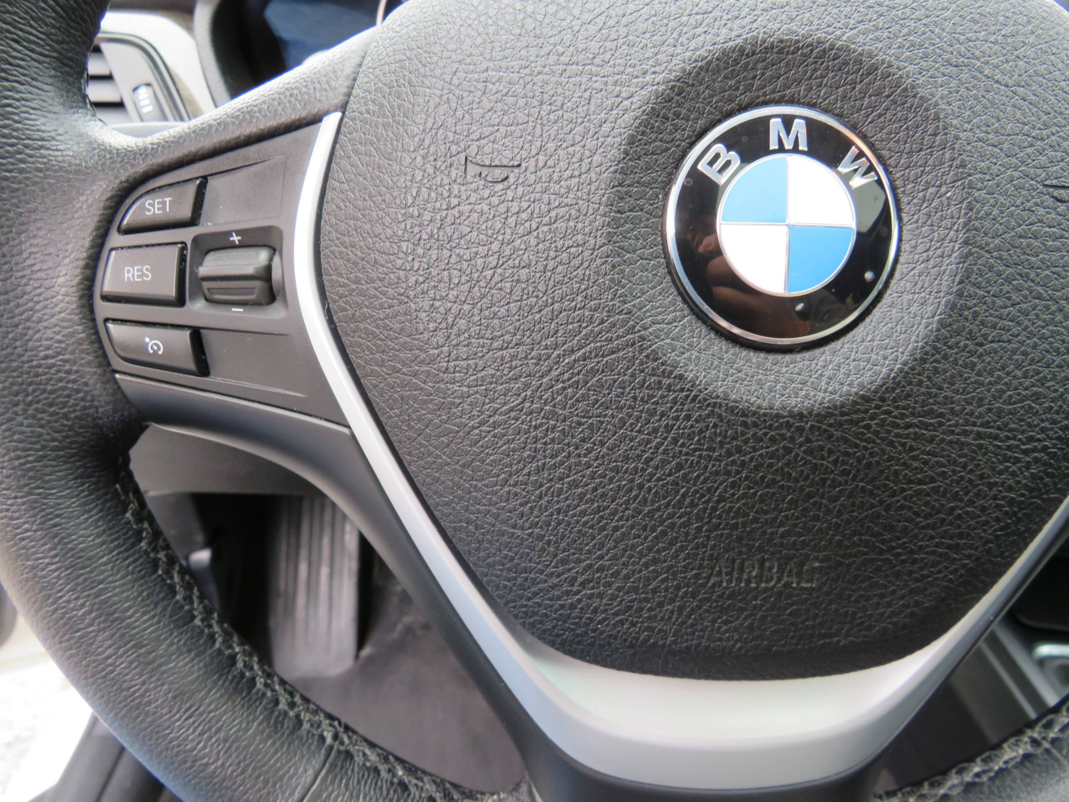 /laautomotive/2013-BMW-3-Series-2607787599493181.jpg