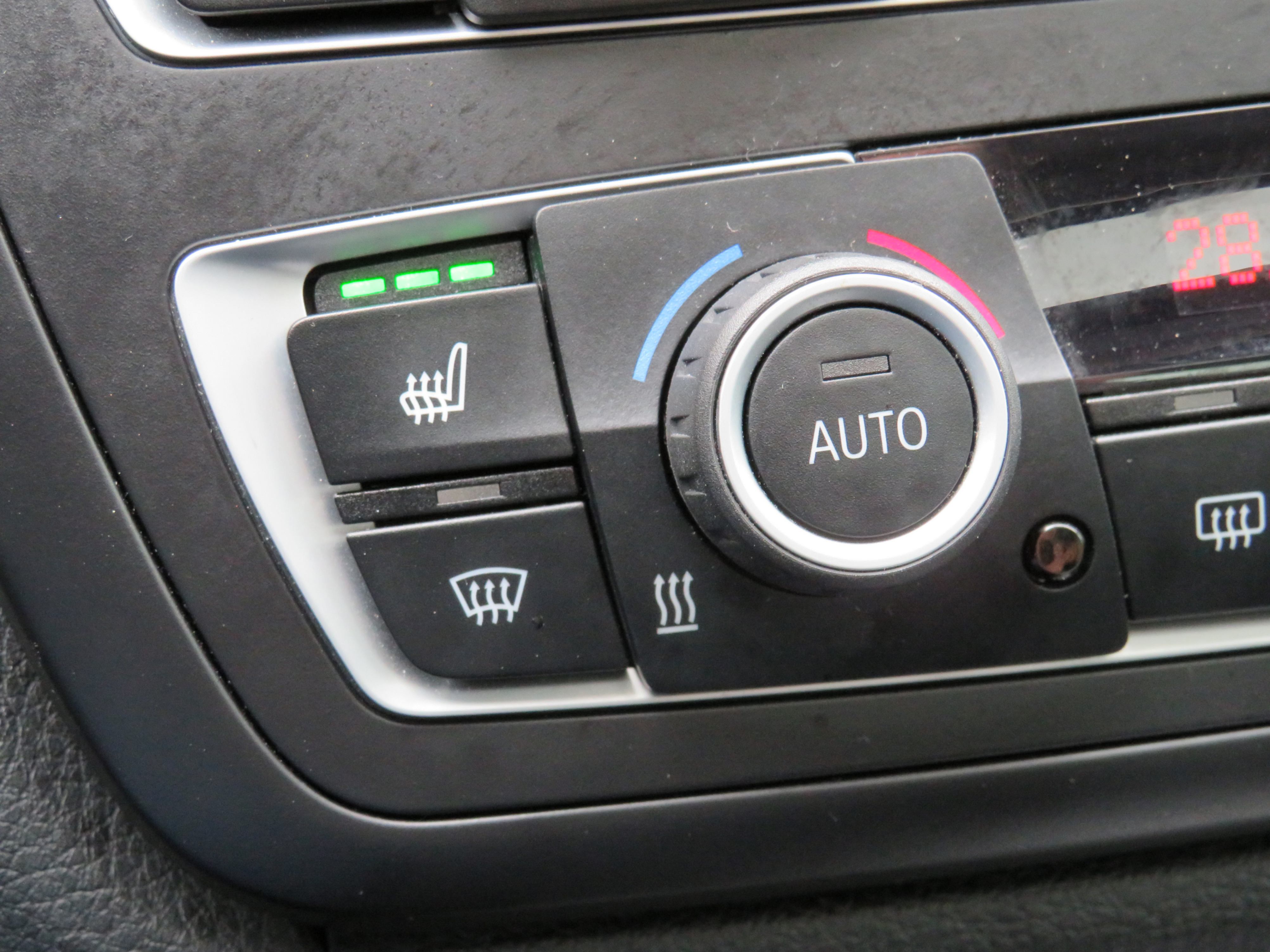 /laautomotive/2013-BMW-3-Series-6714363003773332.jpg