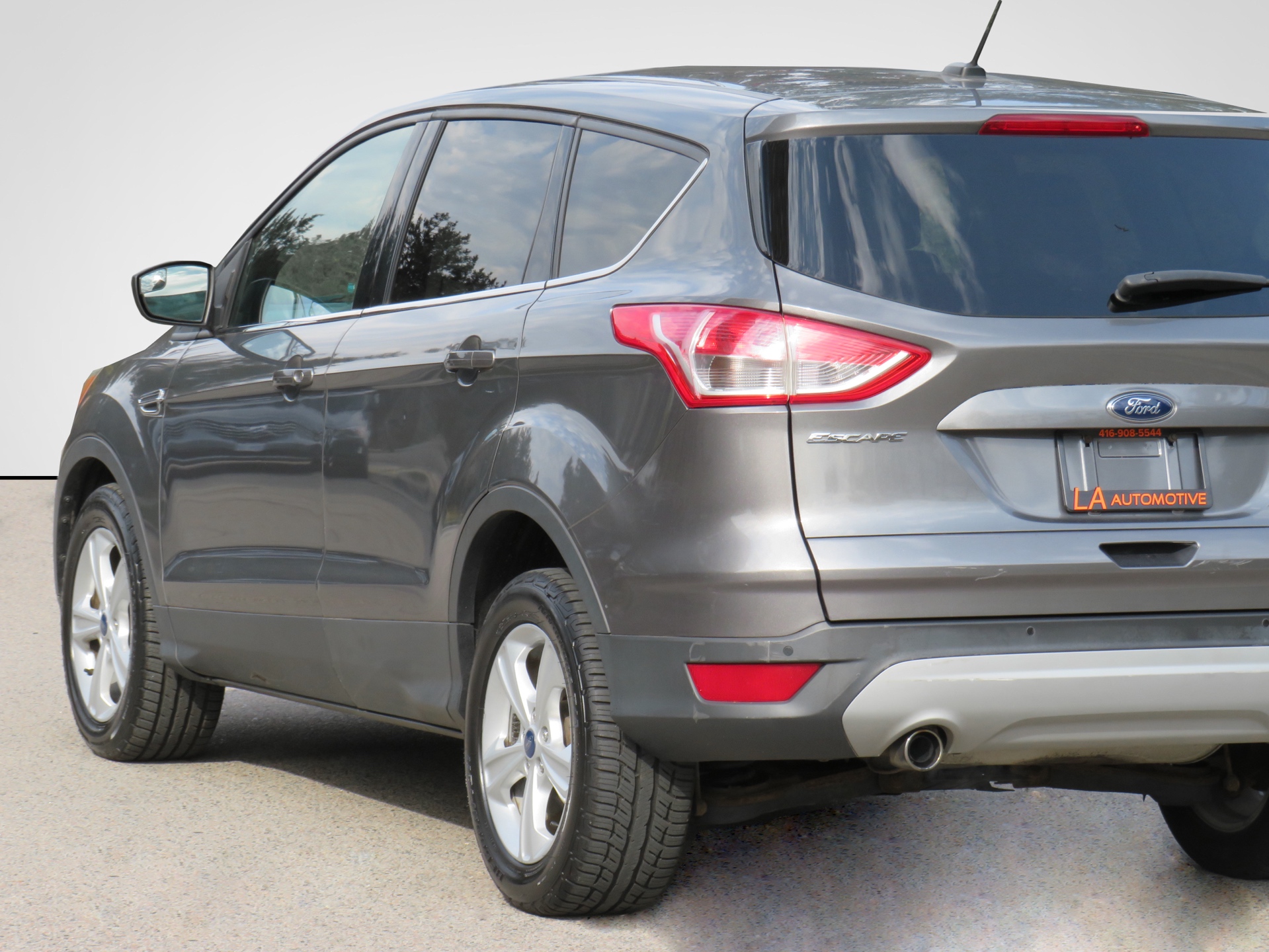 /laautomotive/2013-Ford-Escape-49205701176243277.jpg