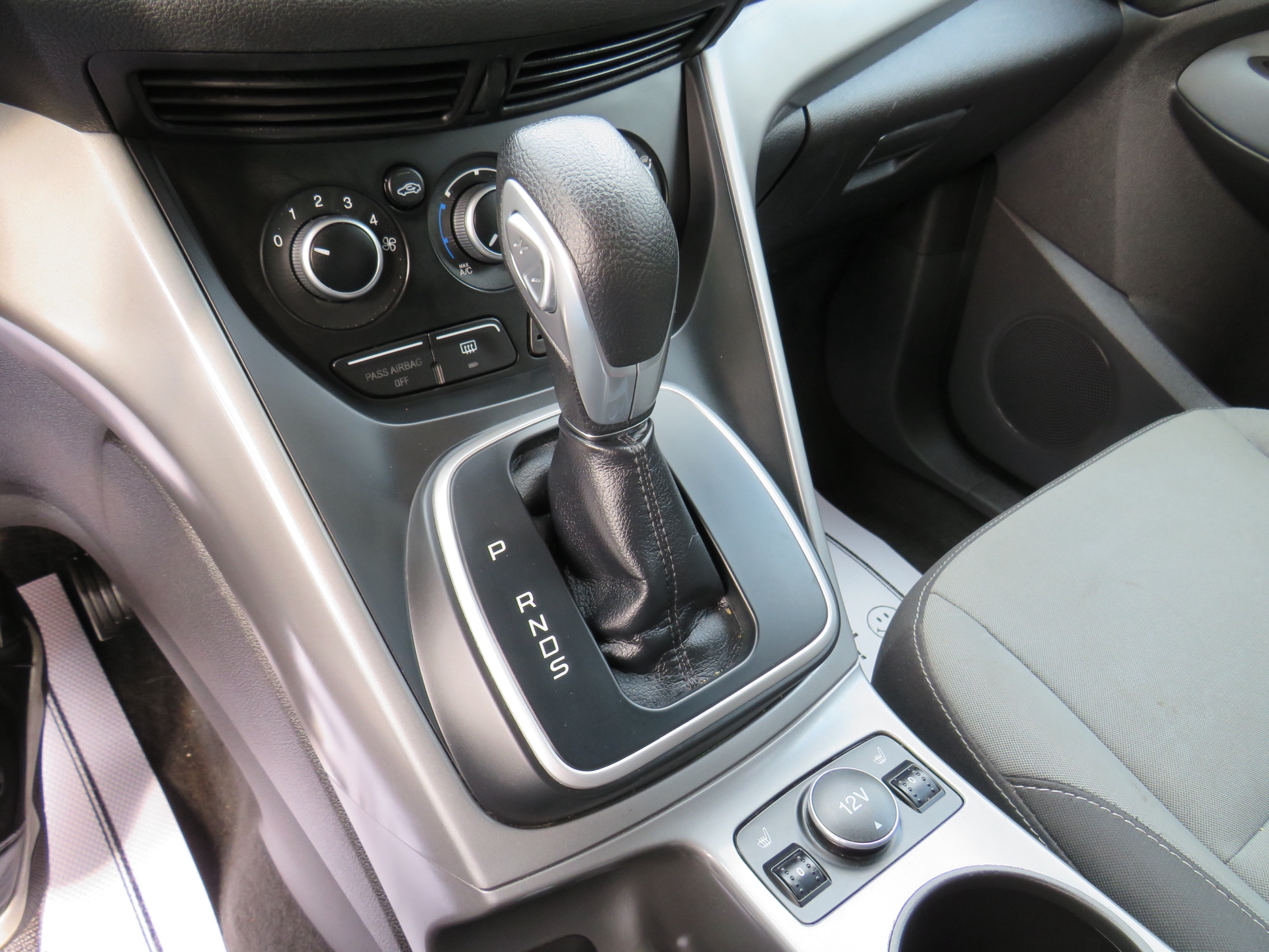 /laautomotive/2013-Ford-Escape-6723903619868297.jpg