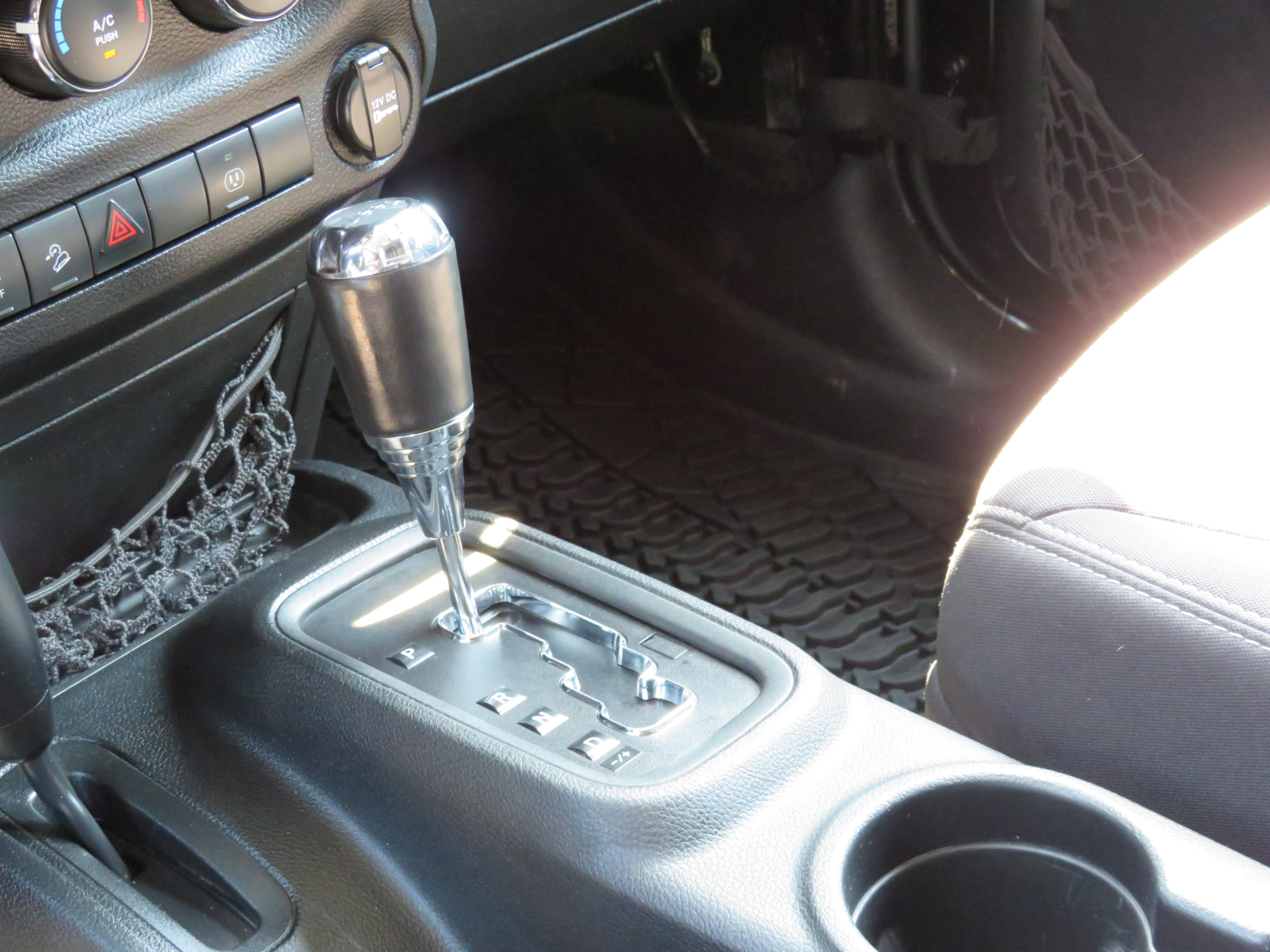 /laautomotive/2013-Jeep-Wrangler-00044356273107926114.jpg