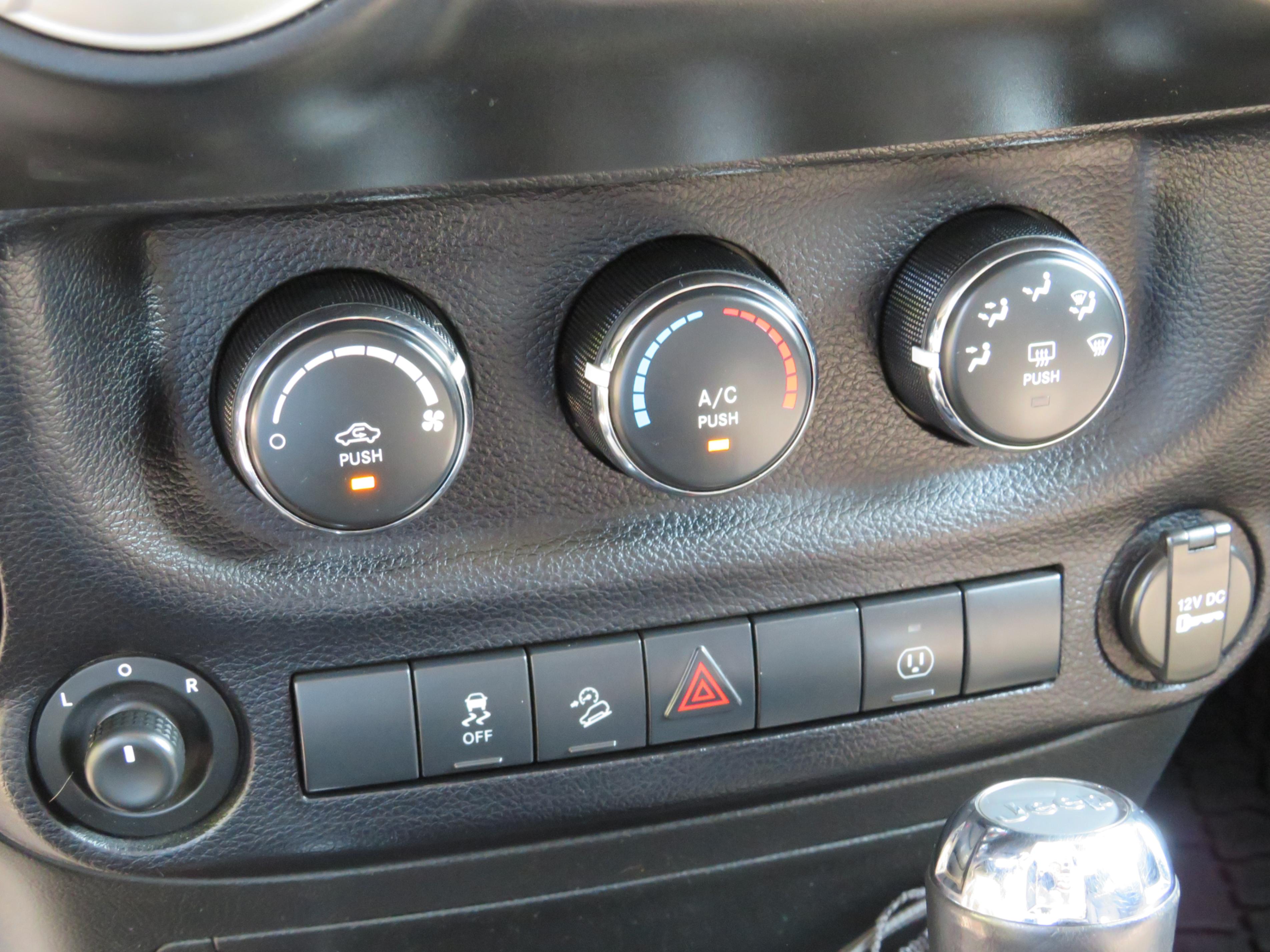 /laautomotive/2013-Jeep-Wrangler-8503063019670936.jpg