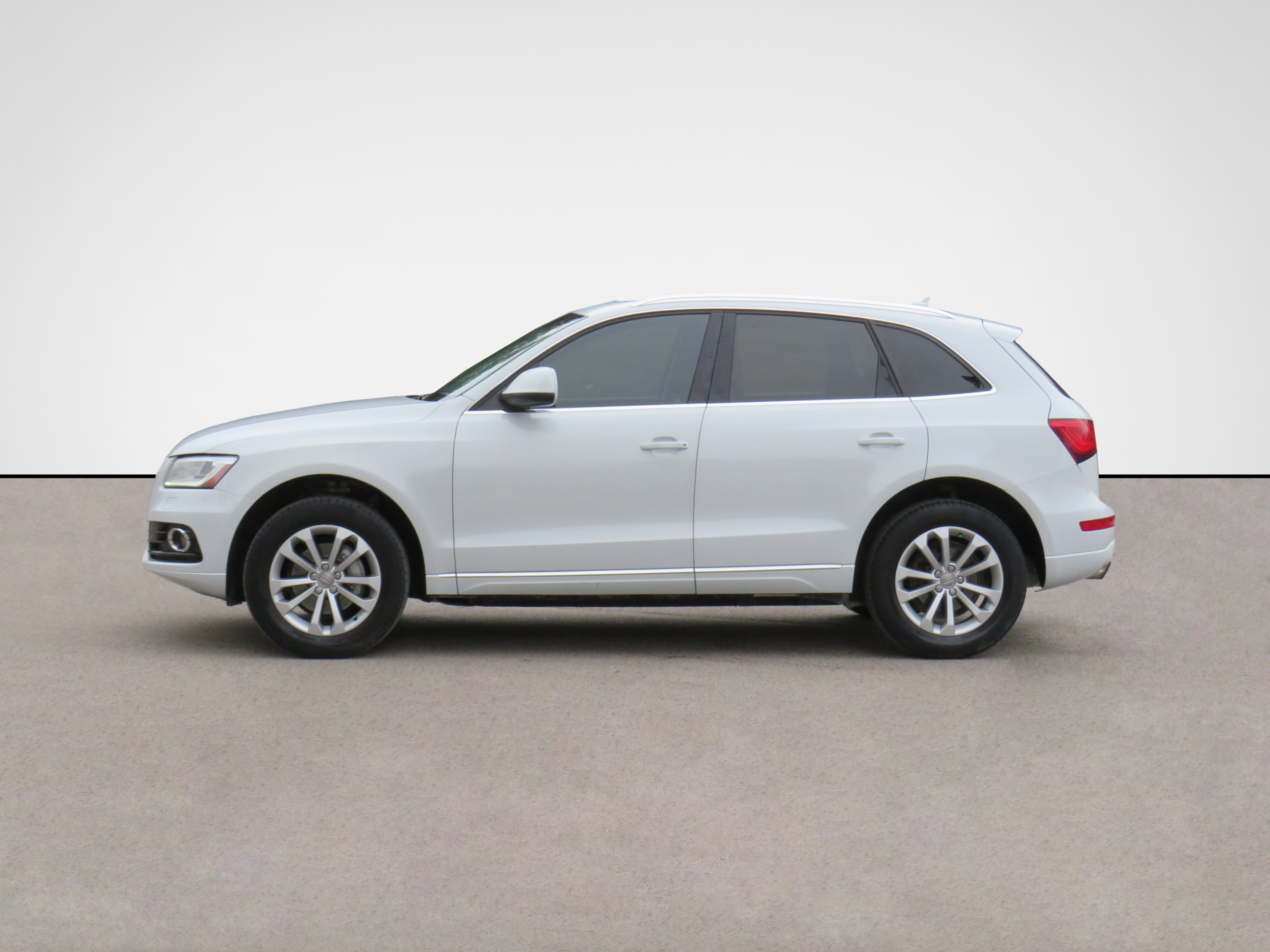 /laautomotive/2014-Audi-Q5-3042775047378523.jpg