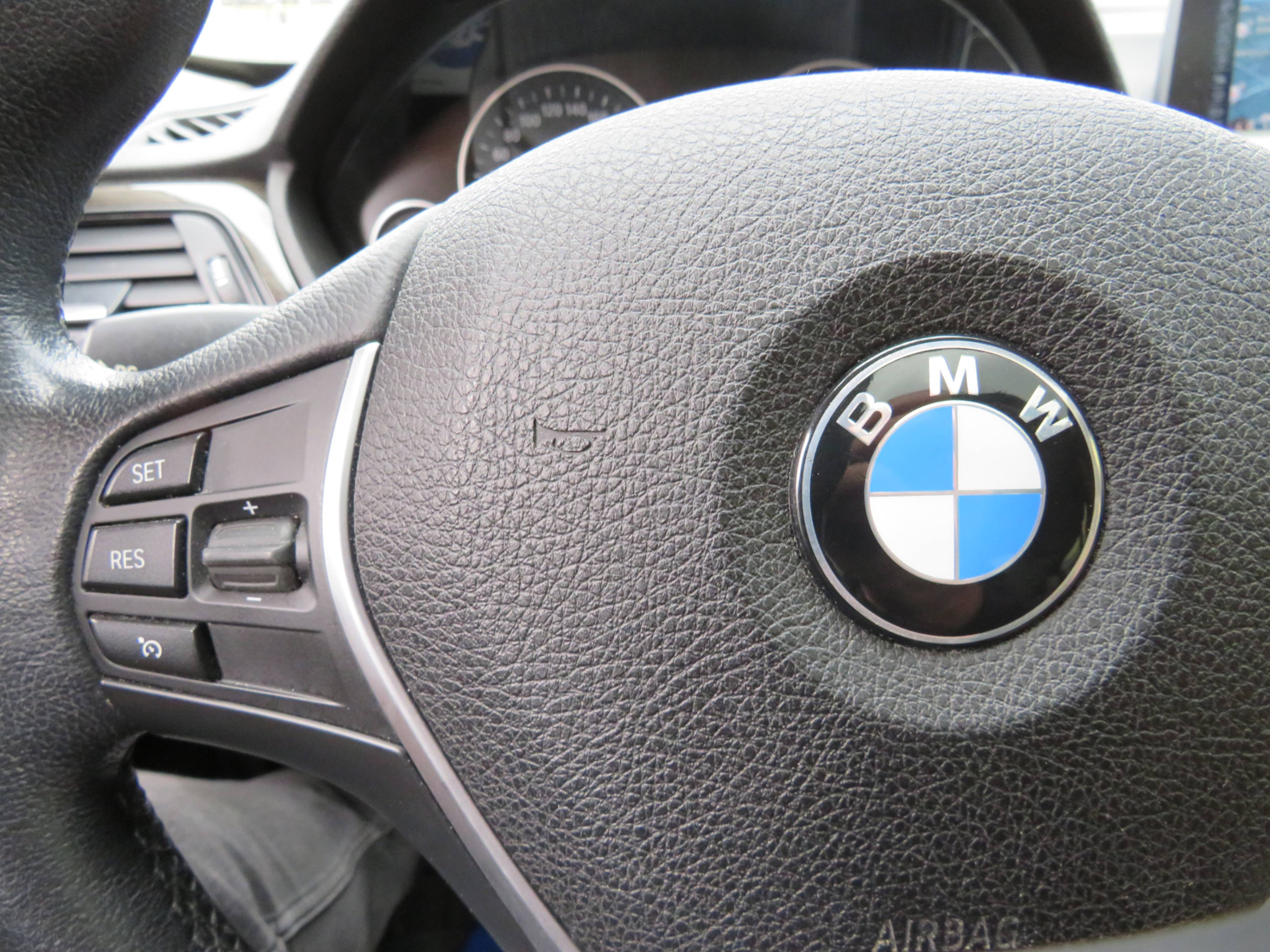 /laautomotive/2014-BMW-3Series-42477004964228016.jpg