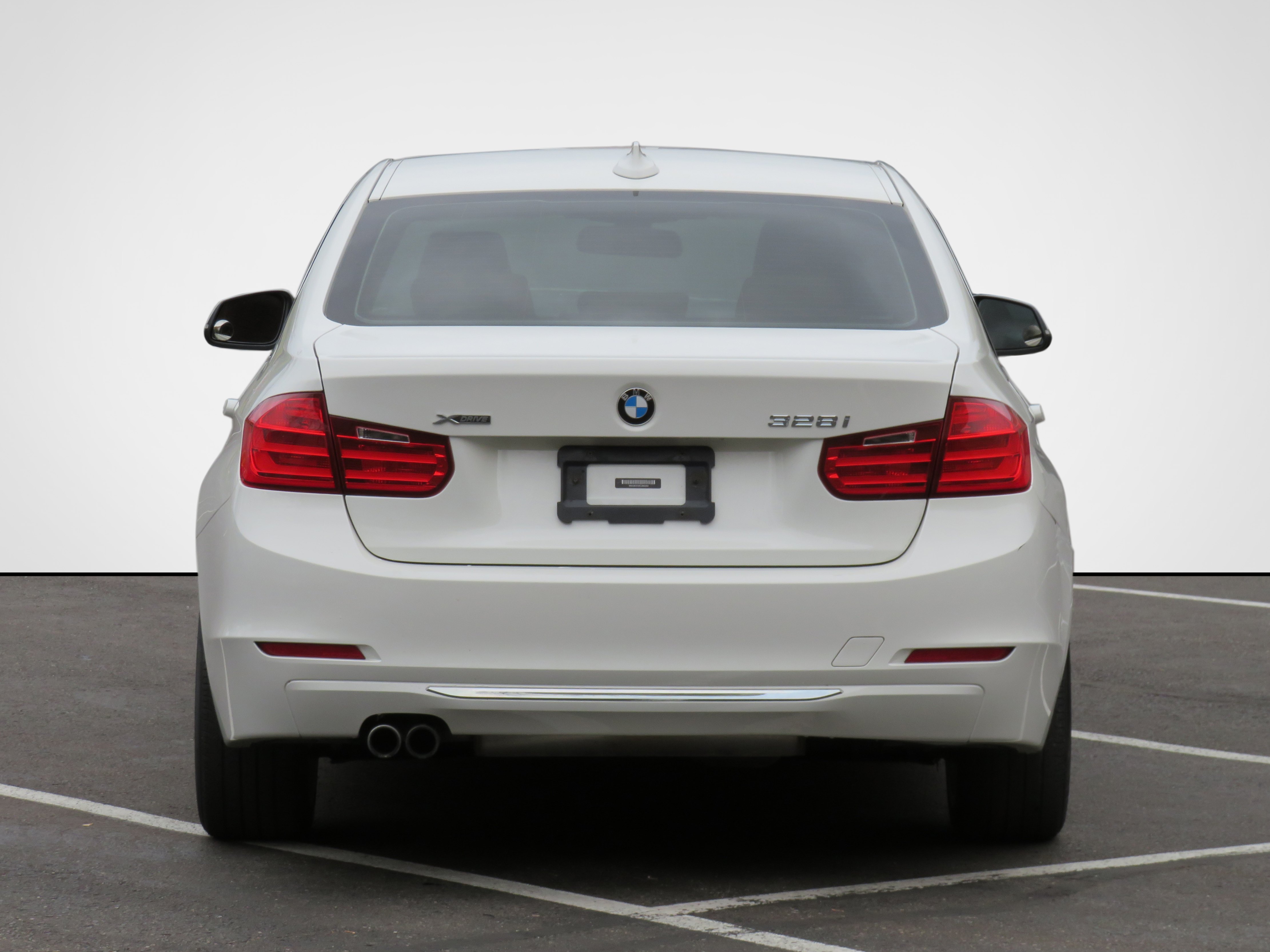/laautomotive/2014-BMW-3Series-4568297163362127.jpg