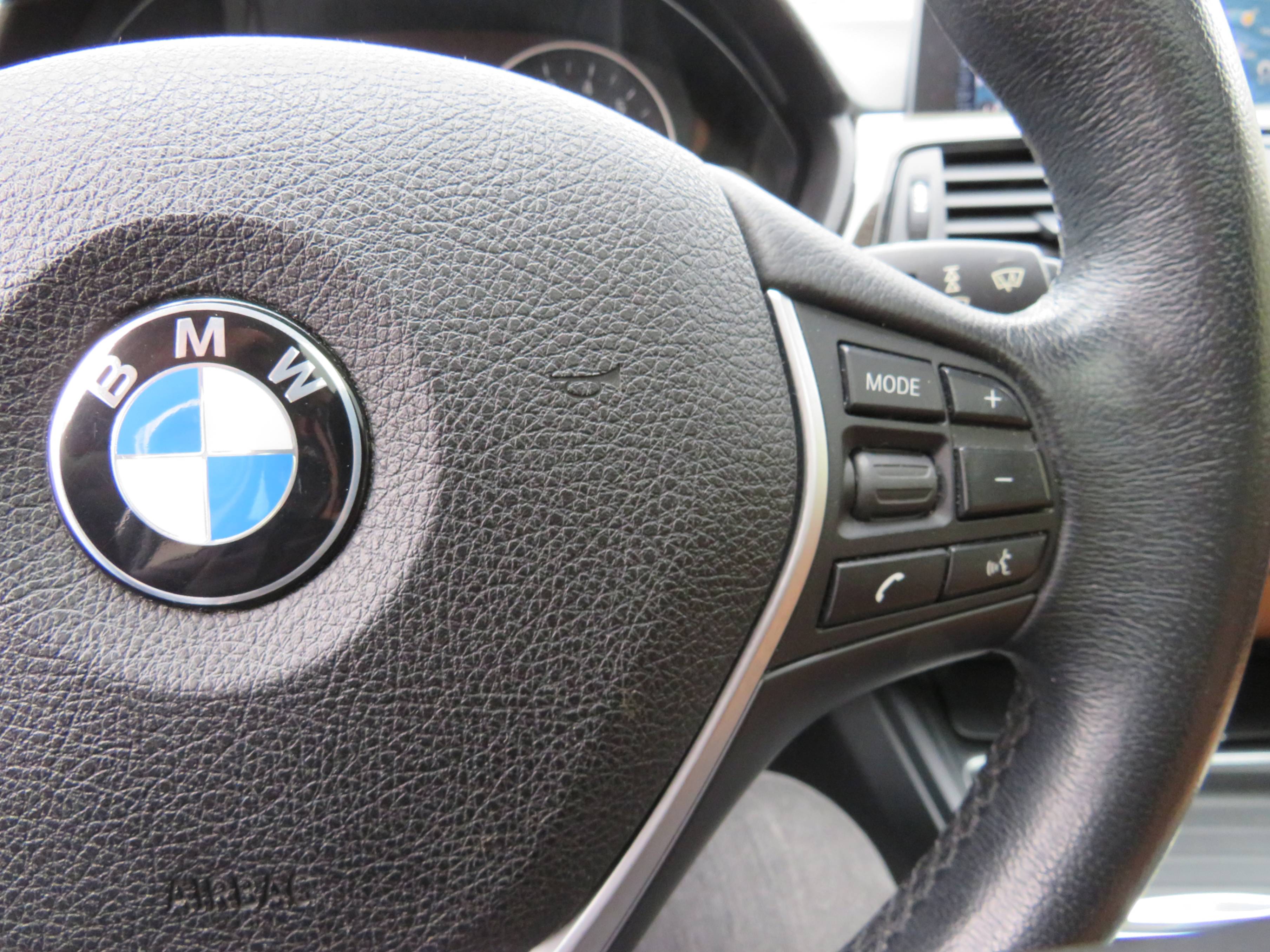 /laautomotive/2014-BMW-3Series-9935184645732007.jpg