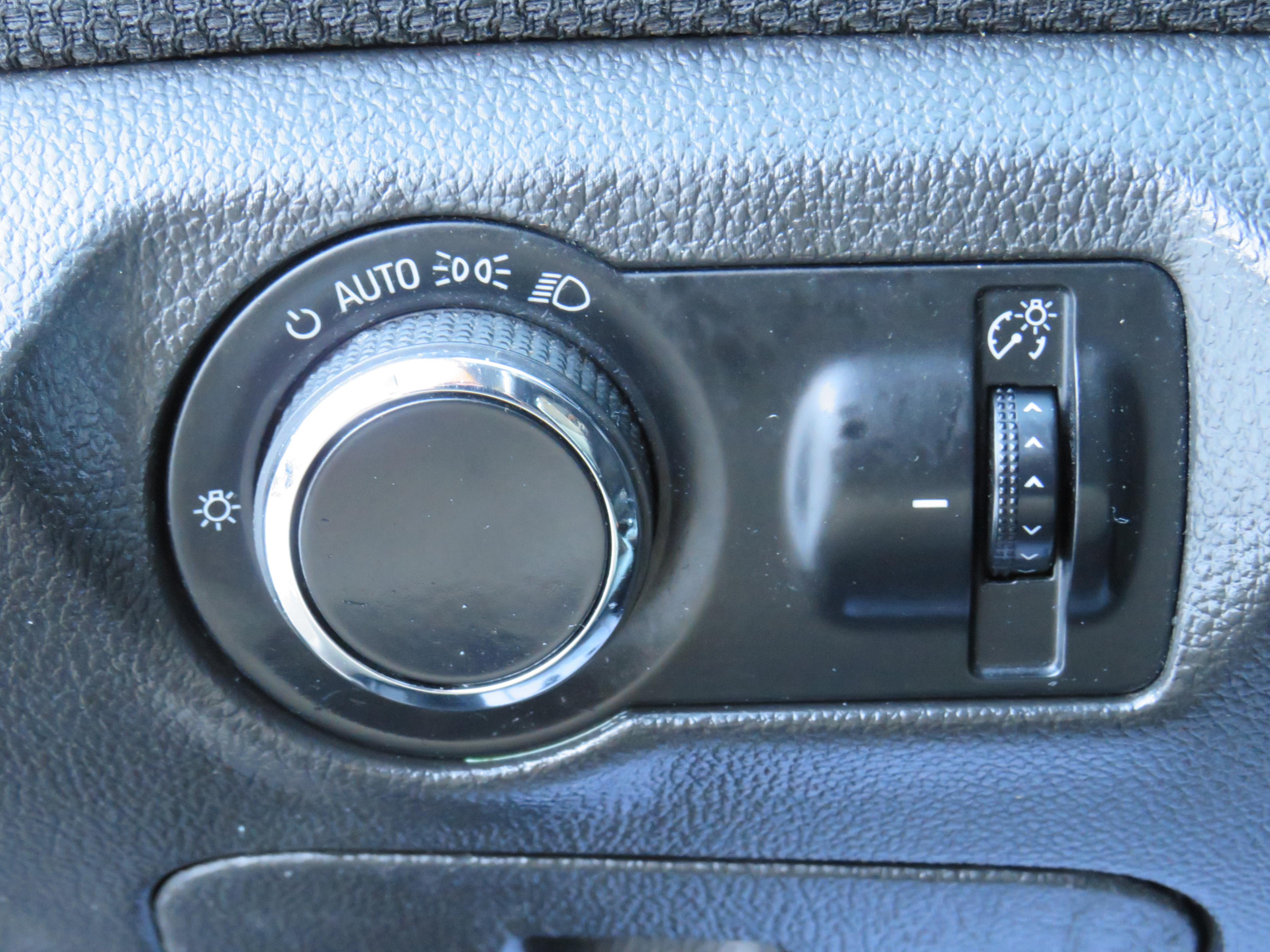 /laautomotive/2014-Chevrolet-Cruze-1339262584286791.jpg