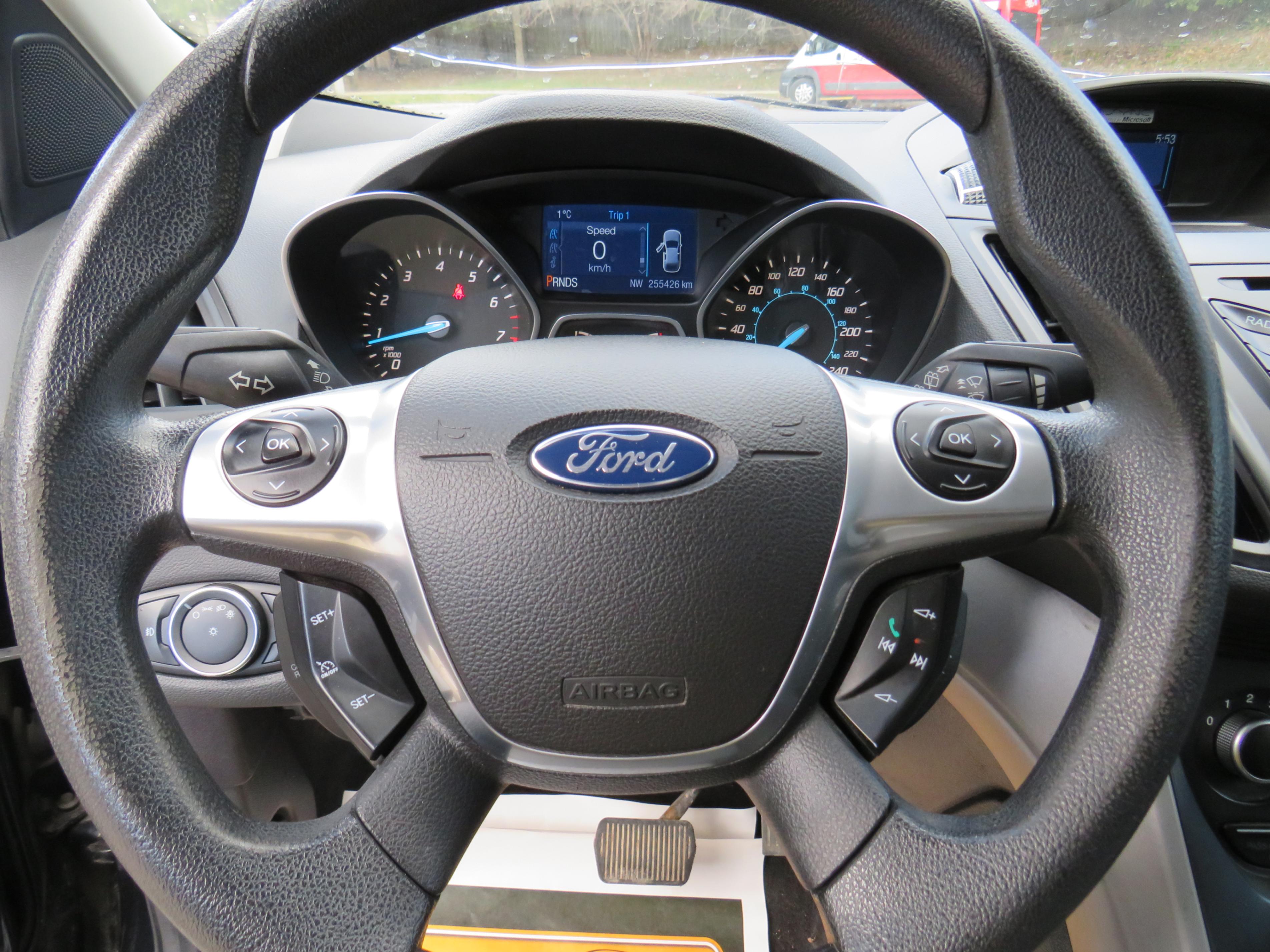/laautomotive/2014-Ford-Escape-4778300897662775.jpg