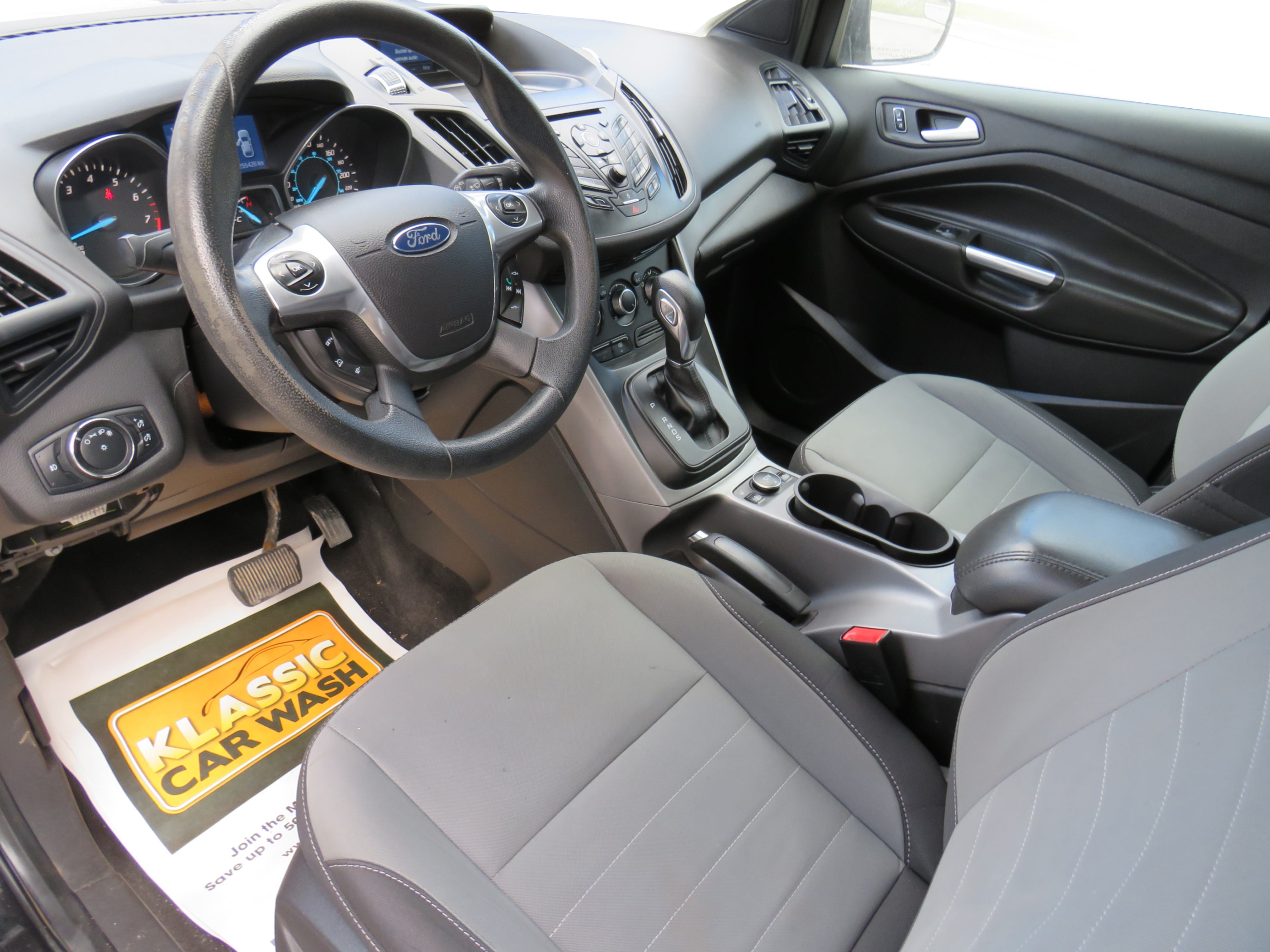/laautomotive/2014-Ford-Escape-7407901156941228.jpg