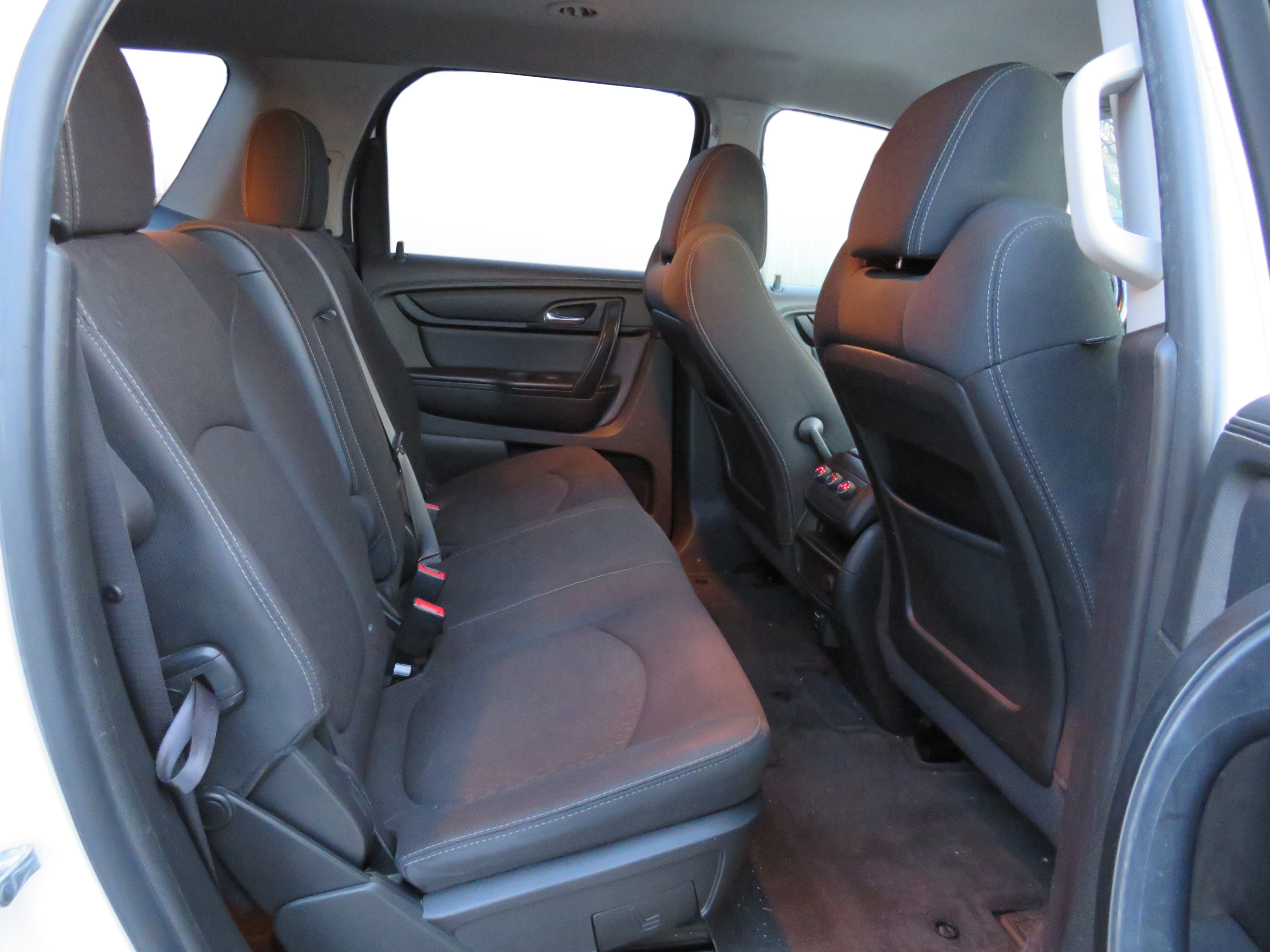 /laautomotive/2014-GMC-Acadia-346458495630944.jpg