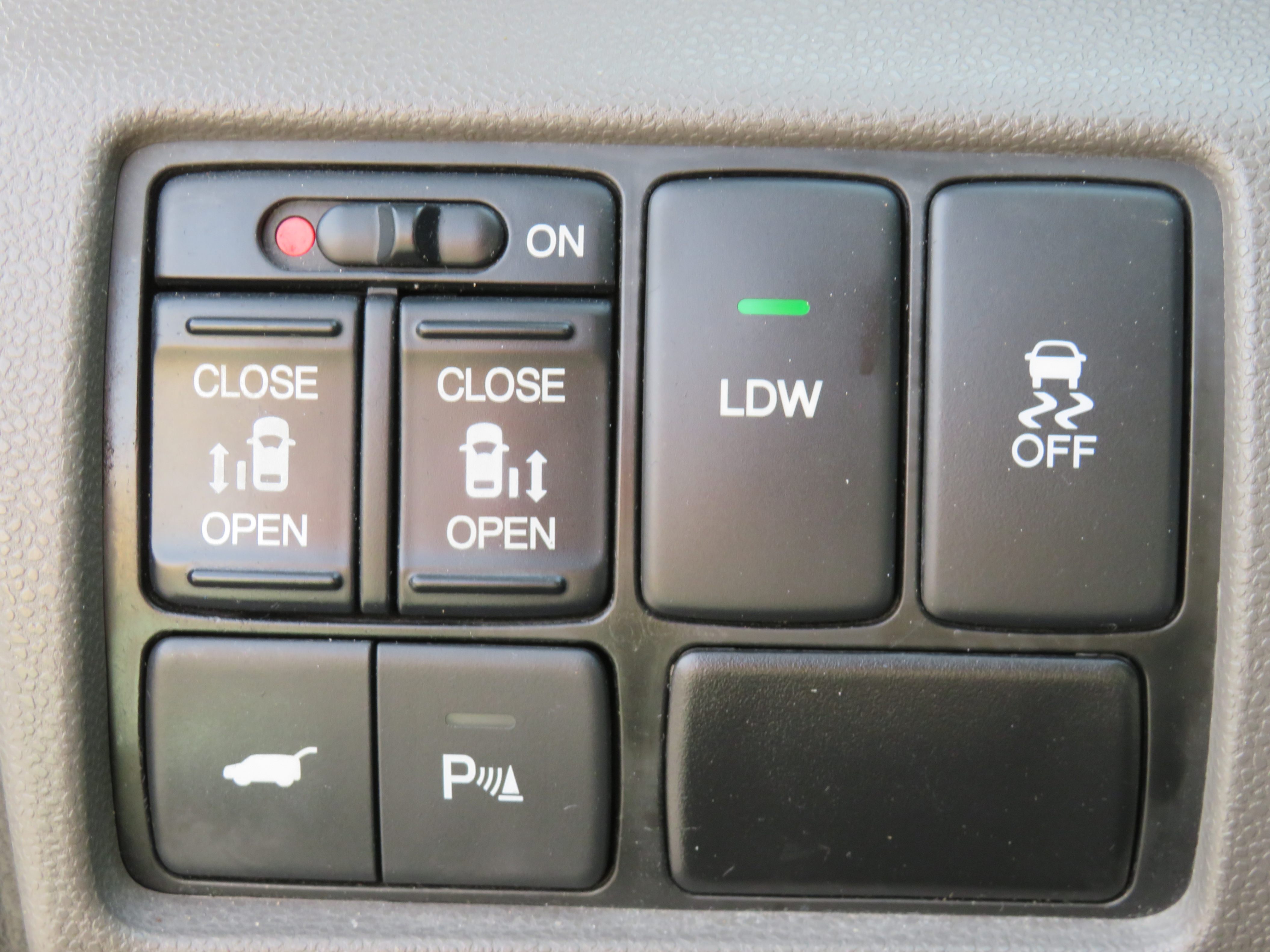 /laautomotive/2014-Honda-Odyssey-11348247402478884.jpg
