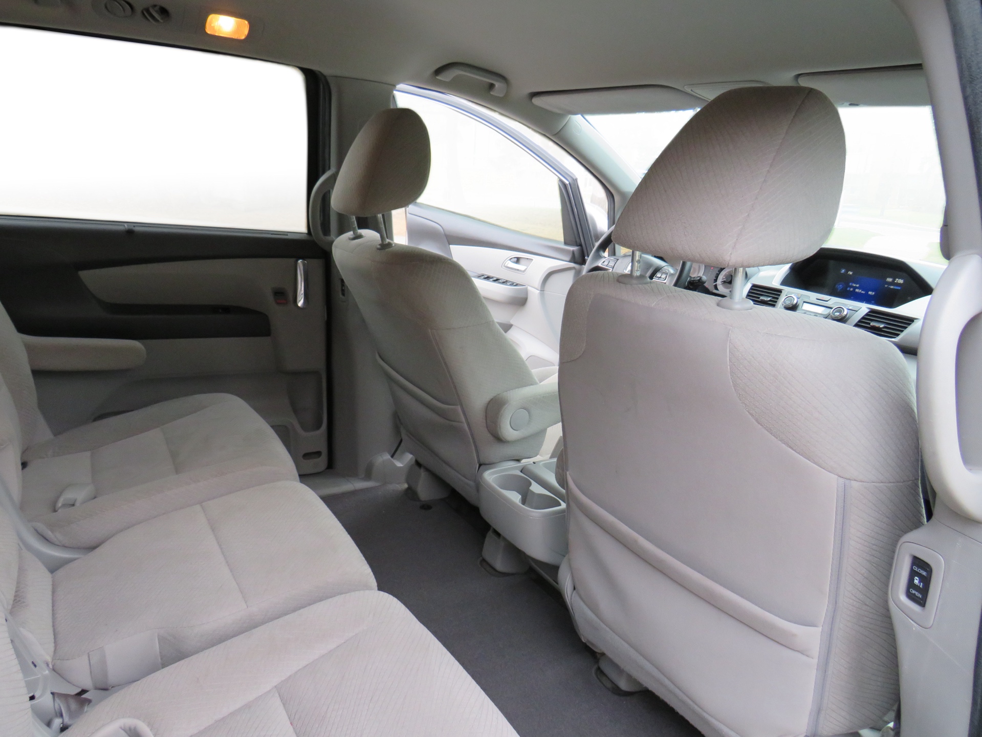/laautomotive/2014-Honda-Odyssey-2402074040667912.jpg