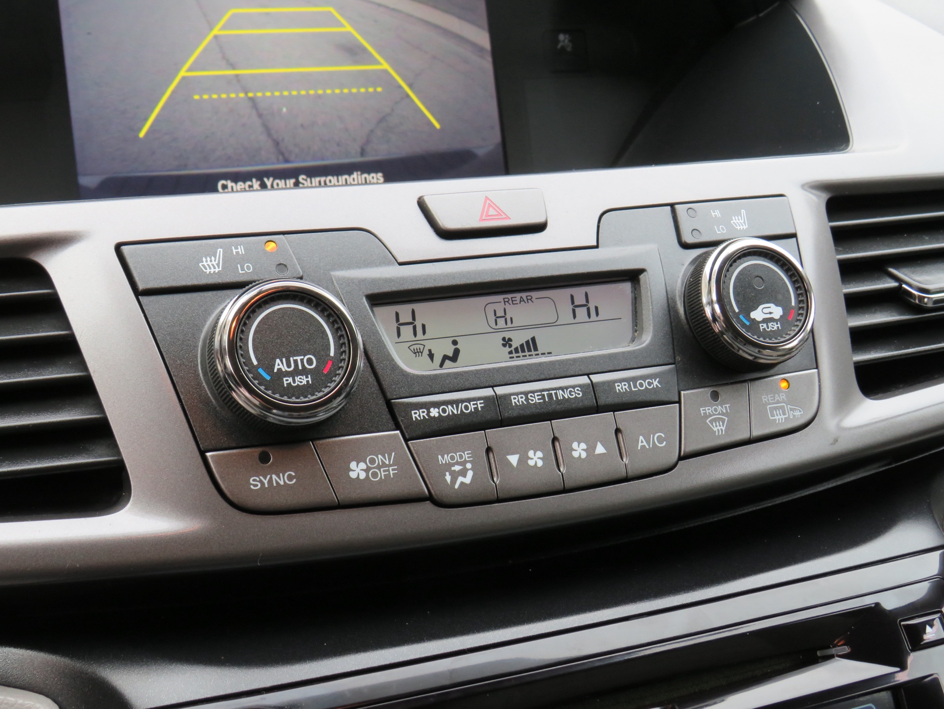 /laautomotive/2014-Honda-Odyssey-48262894635773823.jpg