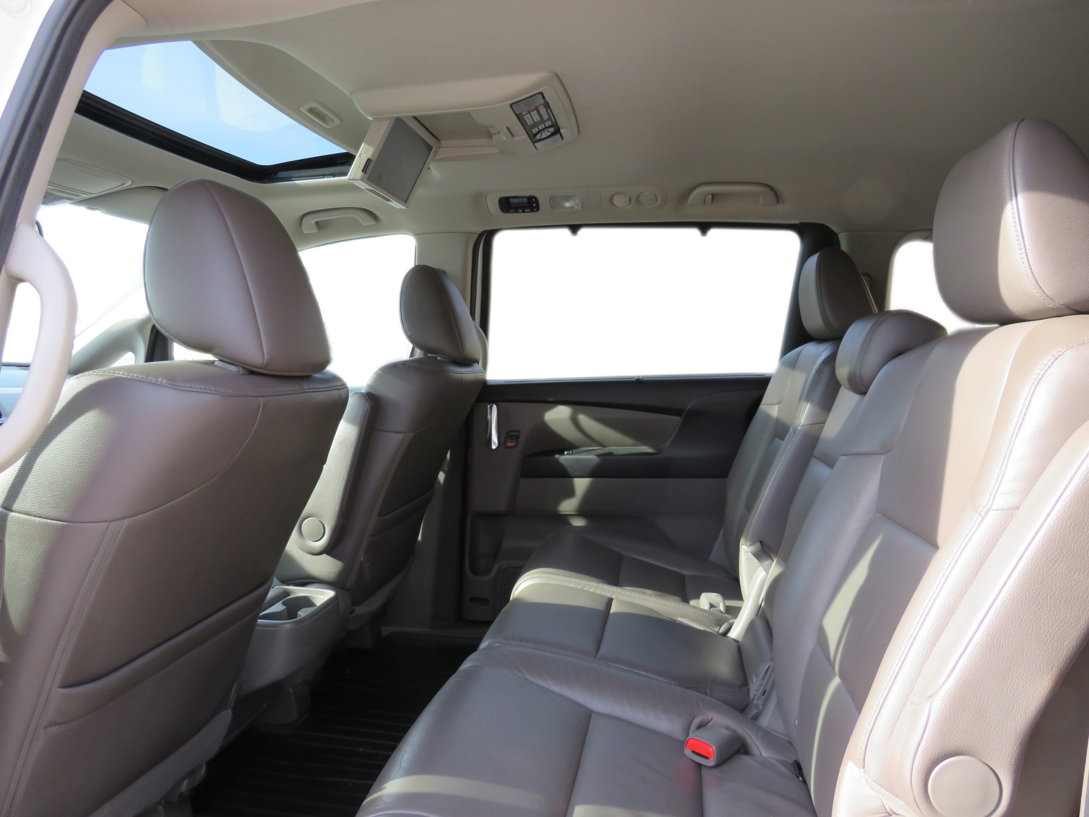 /laautomotive/2014-Honda-Odyssey-4886293690922092.jpg