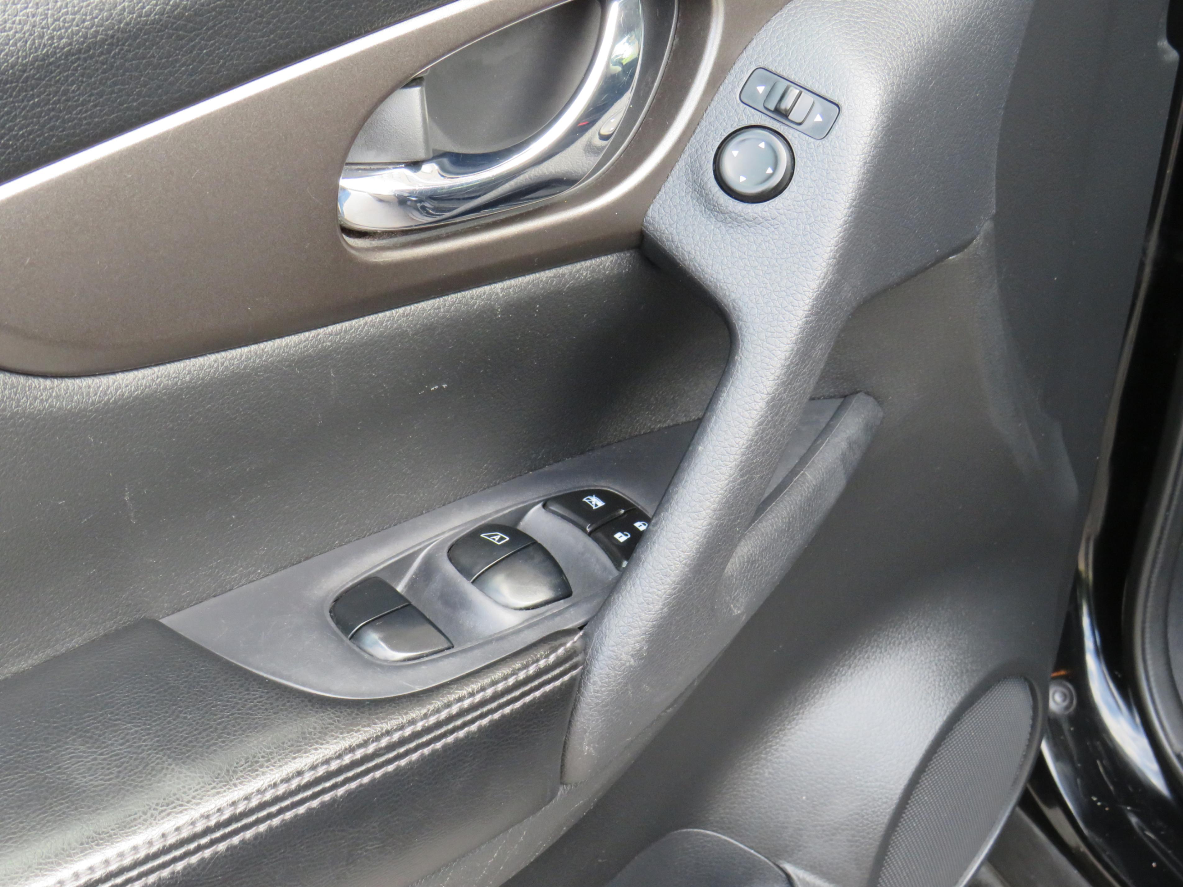 /laautomotive/2014-Nissan-Rogue-01681416090549903.jpg