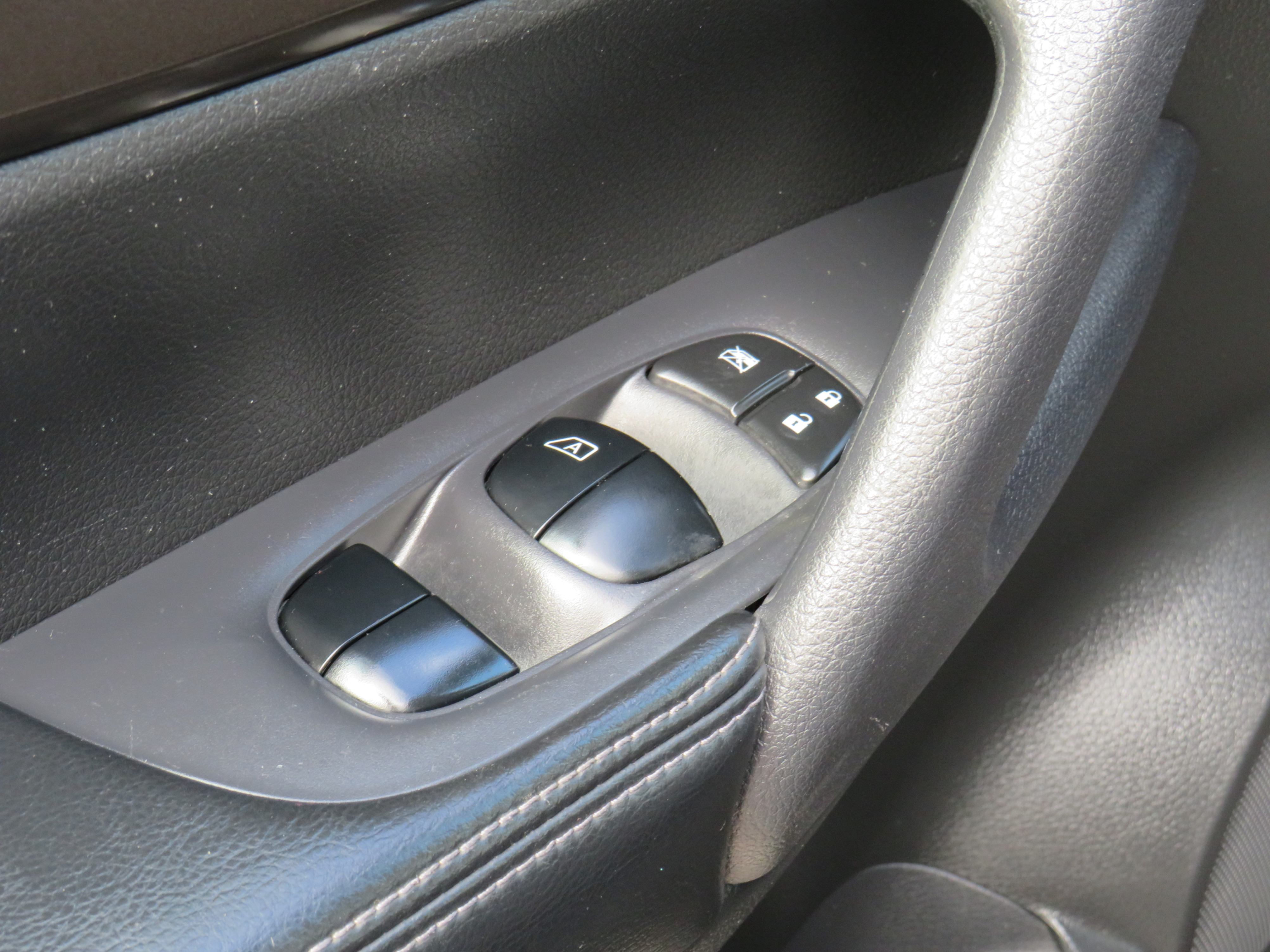 /laautomotive/2014-Nissan-Rogue-4577810973283738.jpg