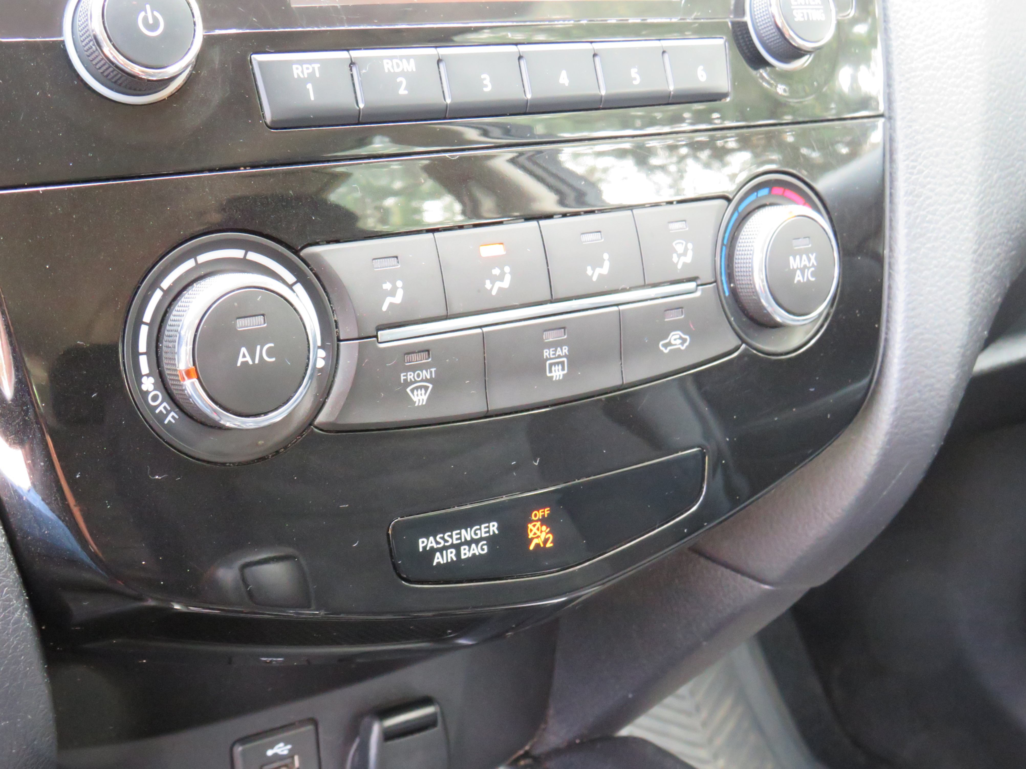 /laautomotive/2014-Nissan-Rogue-4733067034502636.jpg