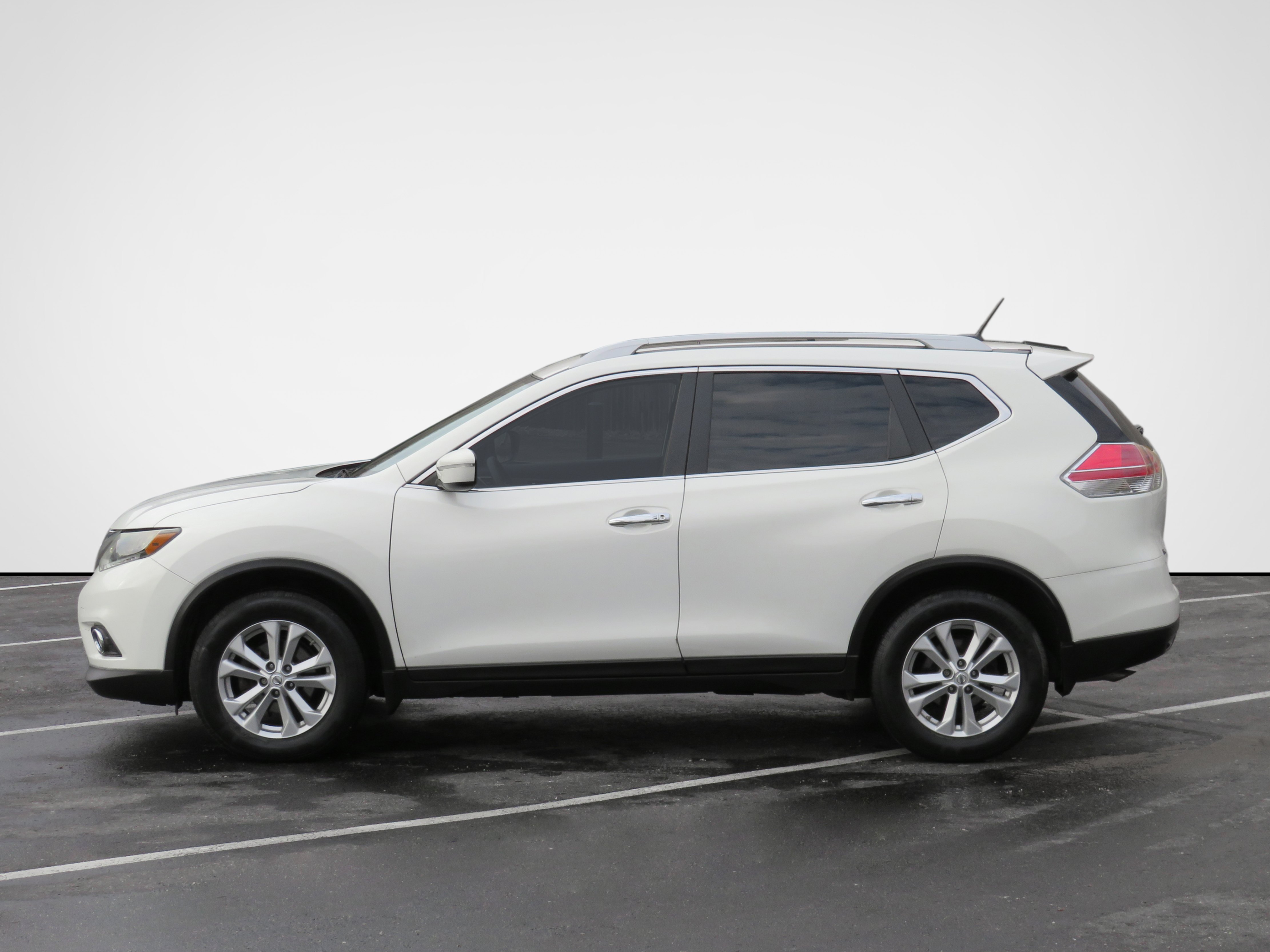 /laautomotive/2014-Nissan-Rogue-5444814617573615.jpg
