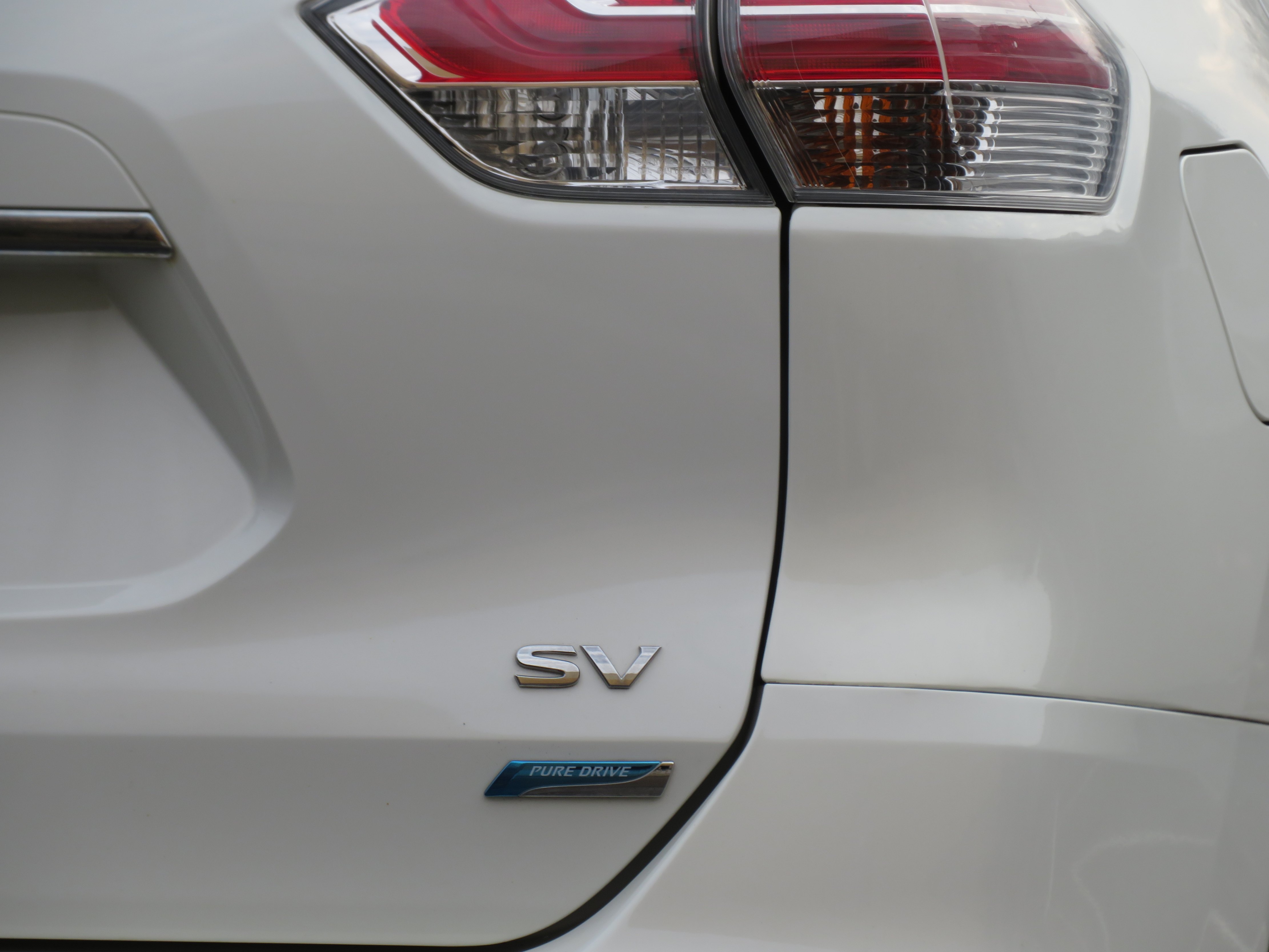 /laautomotive/2014-Nissan-Rogue-6570023302843253.jpg