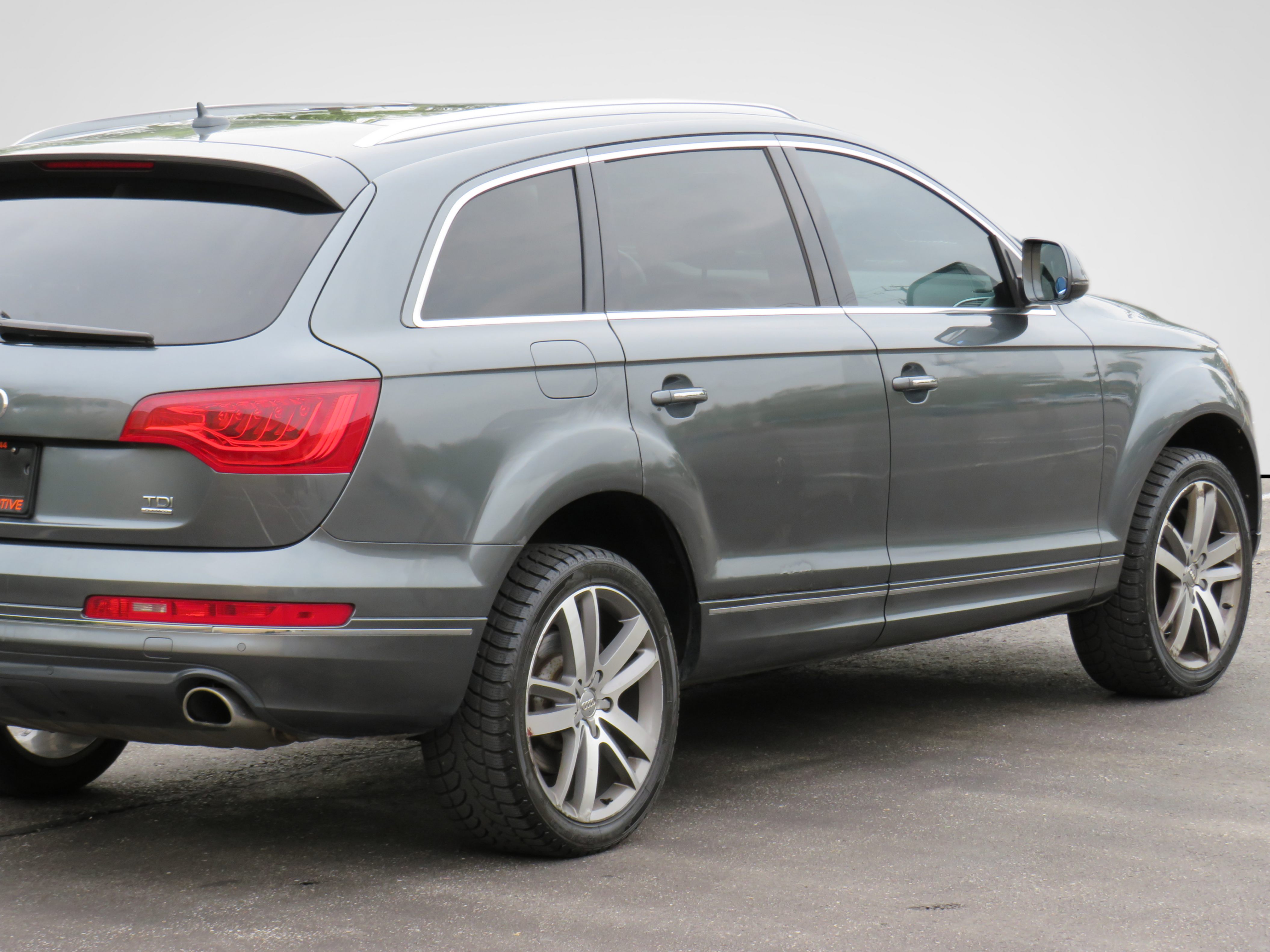 /laautomotive/2015-Audi-Q7-10550588844879671.jpg