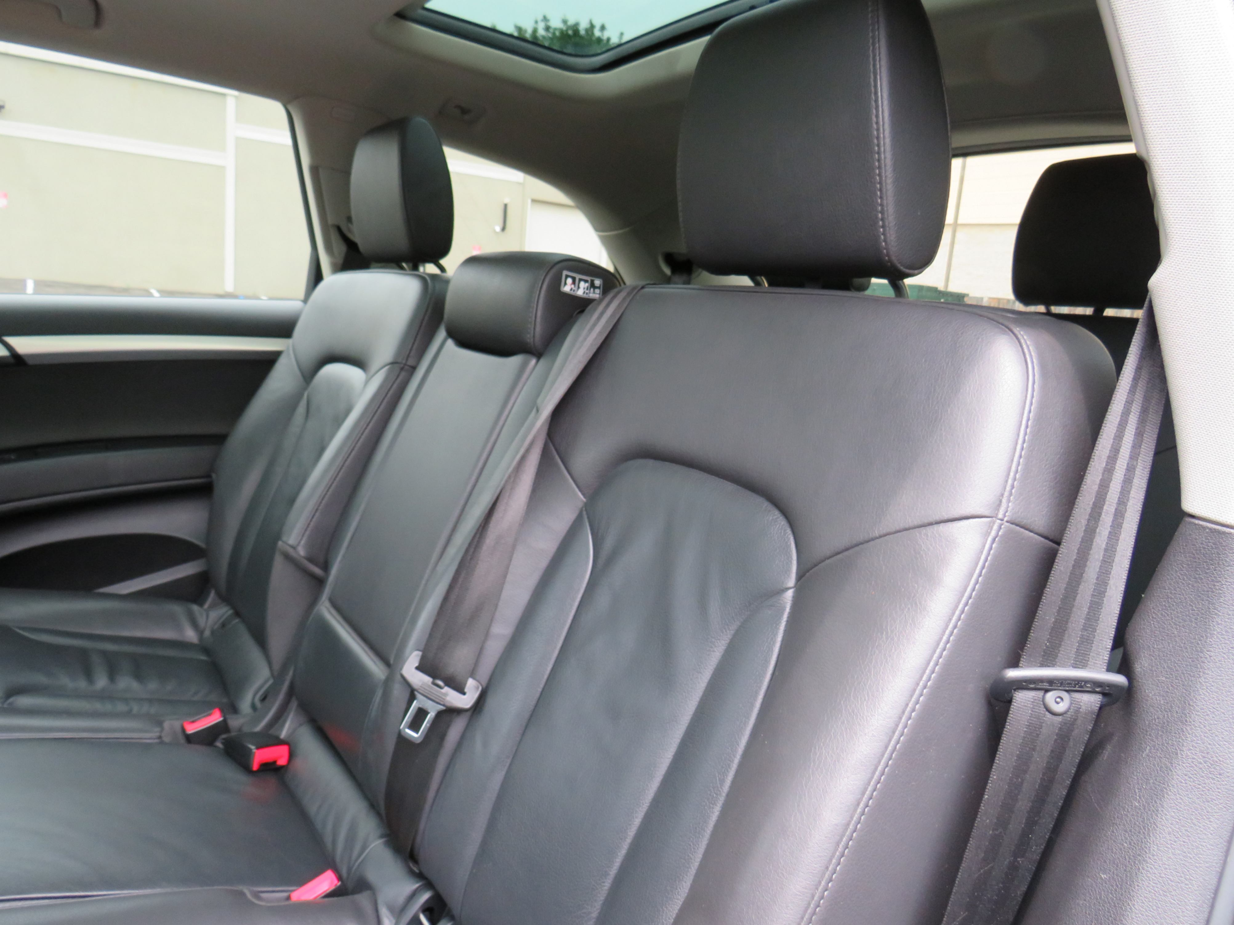 /laautomotive/2015-Audi-Q7-2440829266584401.jpg