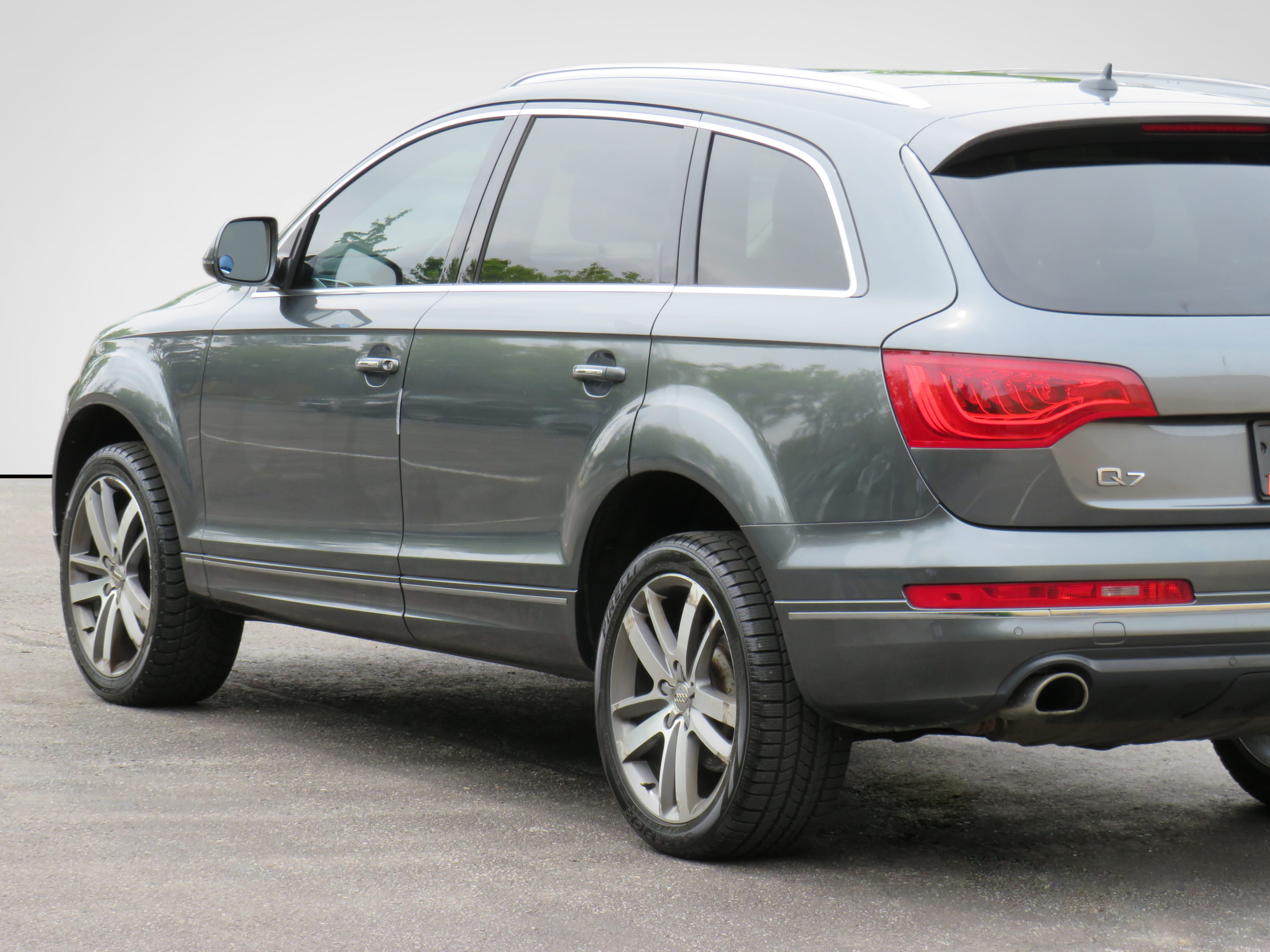 /laautomotive/2015-Audi-Q7-2777681181608409.jpg