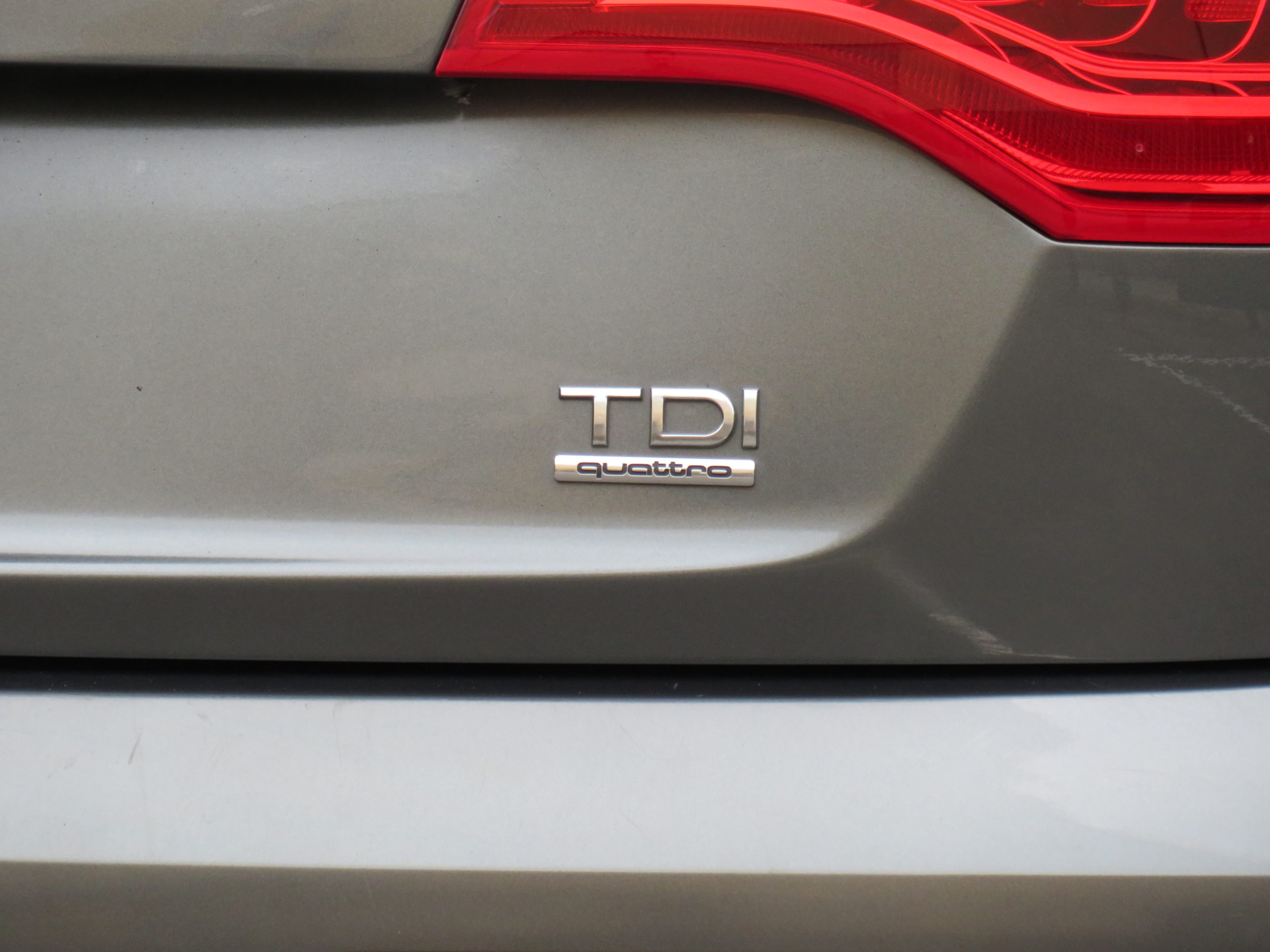 /laautomotive/2015-Audi-Q7-7970670319475393.jpg