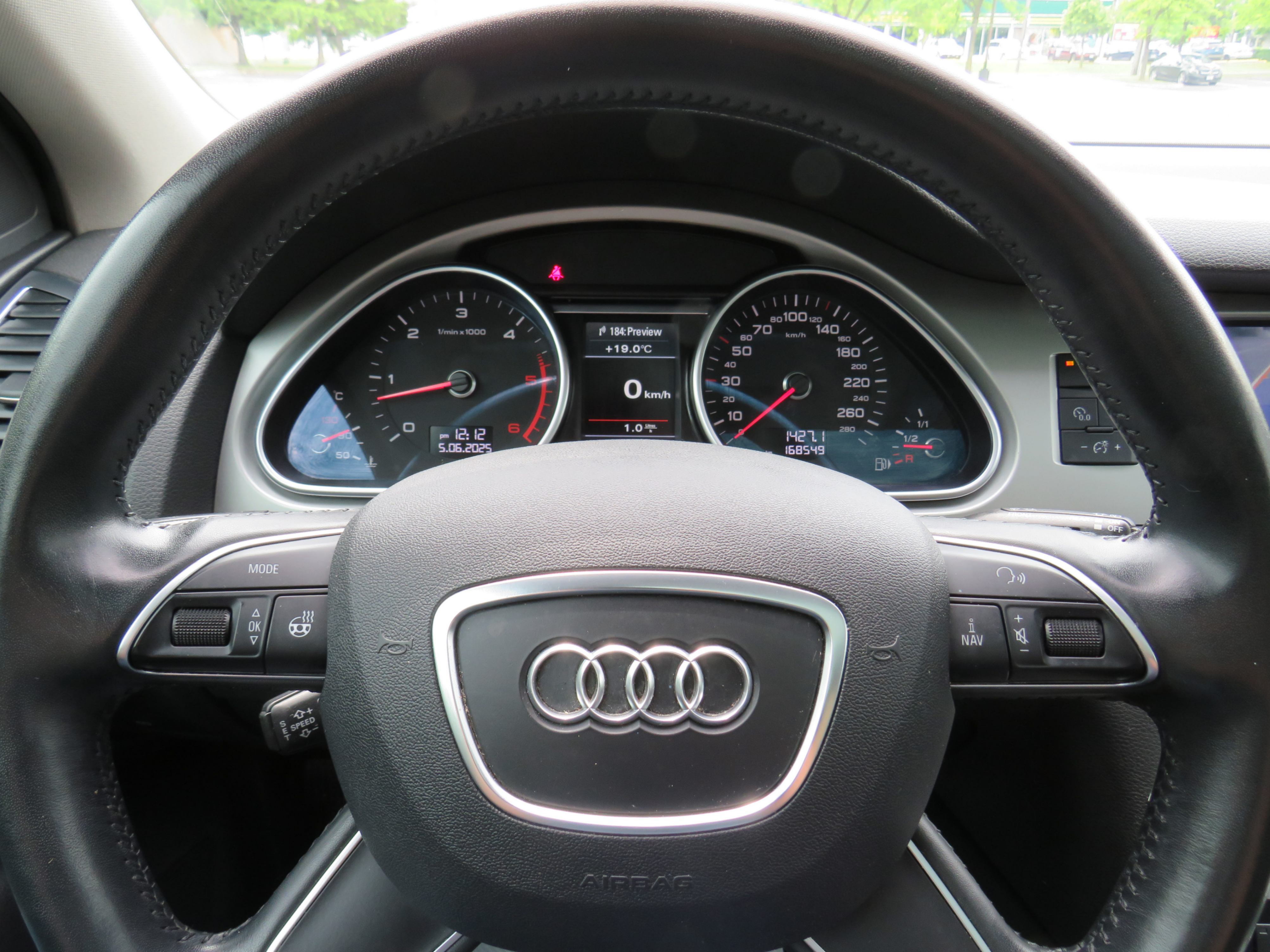 /laautomotive/2015-Audi-Q7-904048404807823.jpg