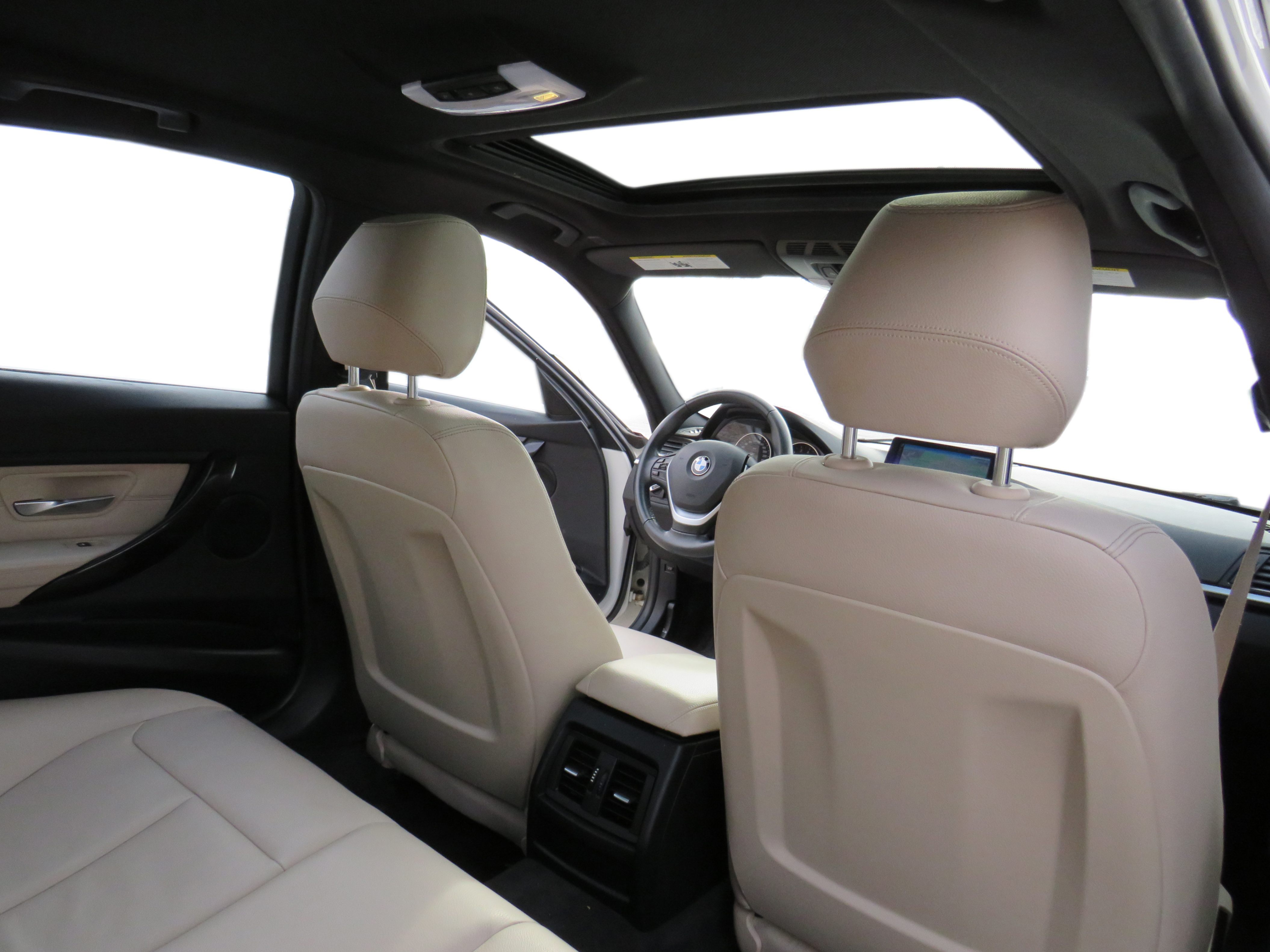 /laautomotive/2015-BMW-3Series-26521996227115596.jpg
