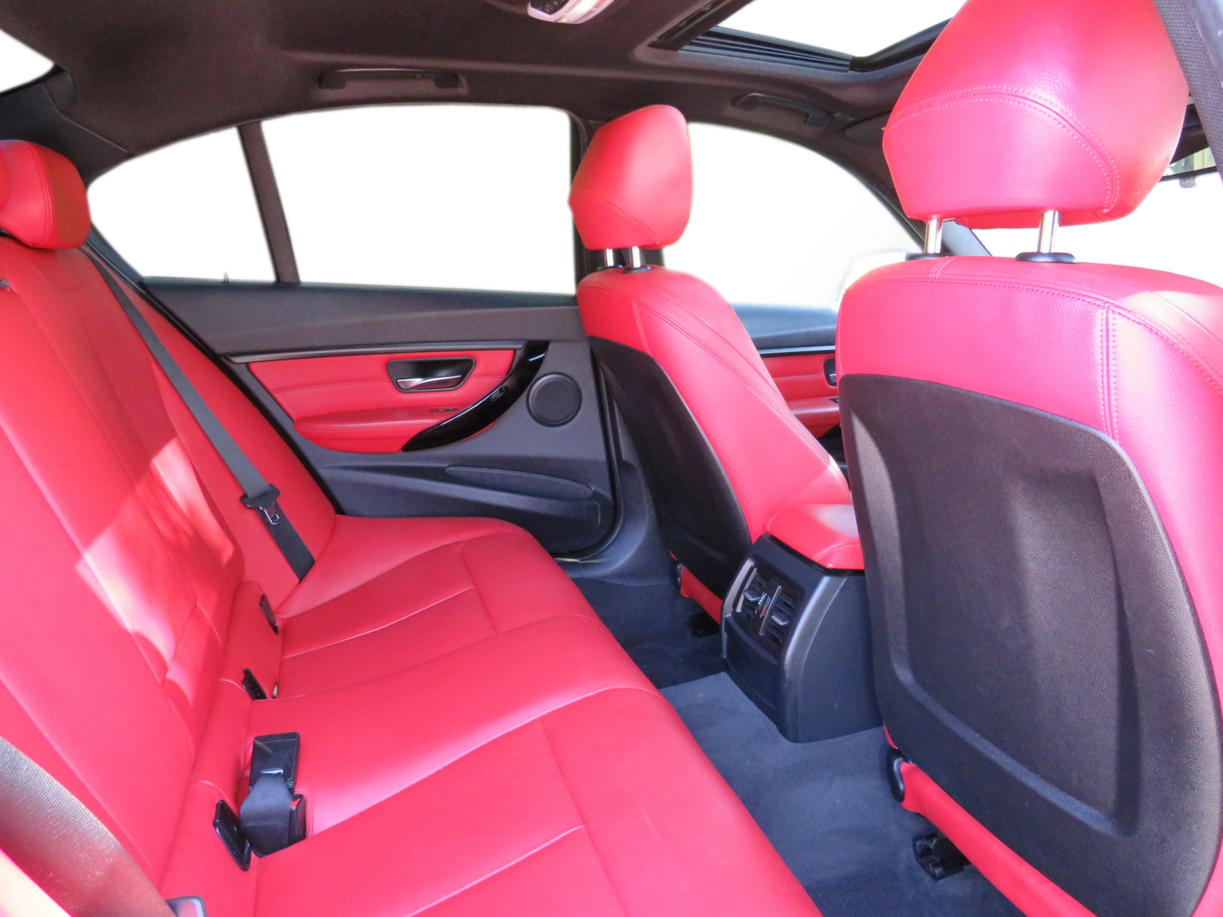 /laautomotive/2015-BMW-3Series-5971630142289861.jpg