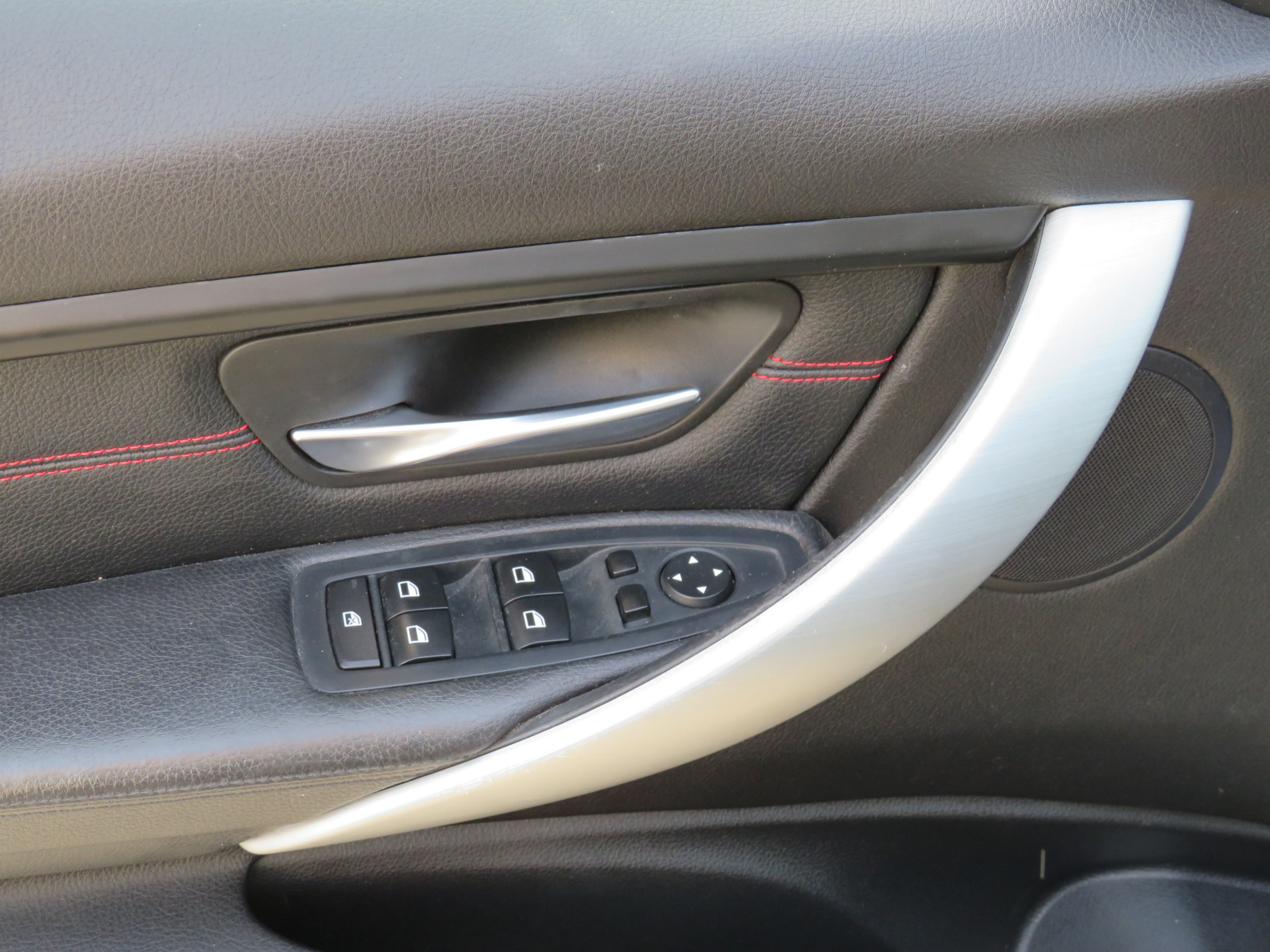 /laautomotive/2015-BMW-3Series-9251805755056675.jpg
