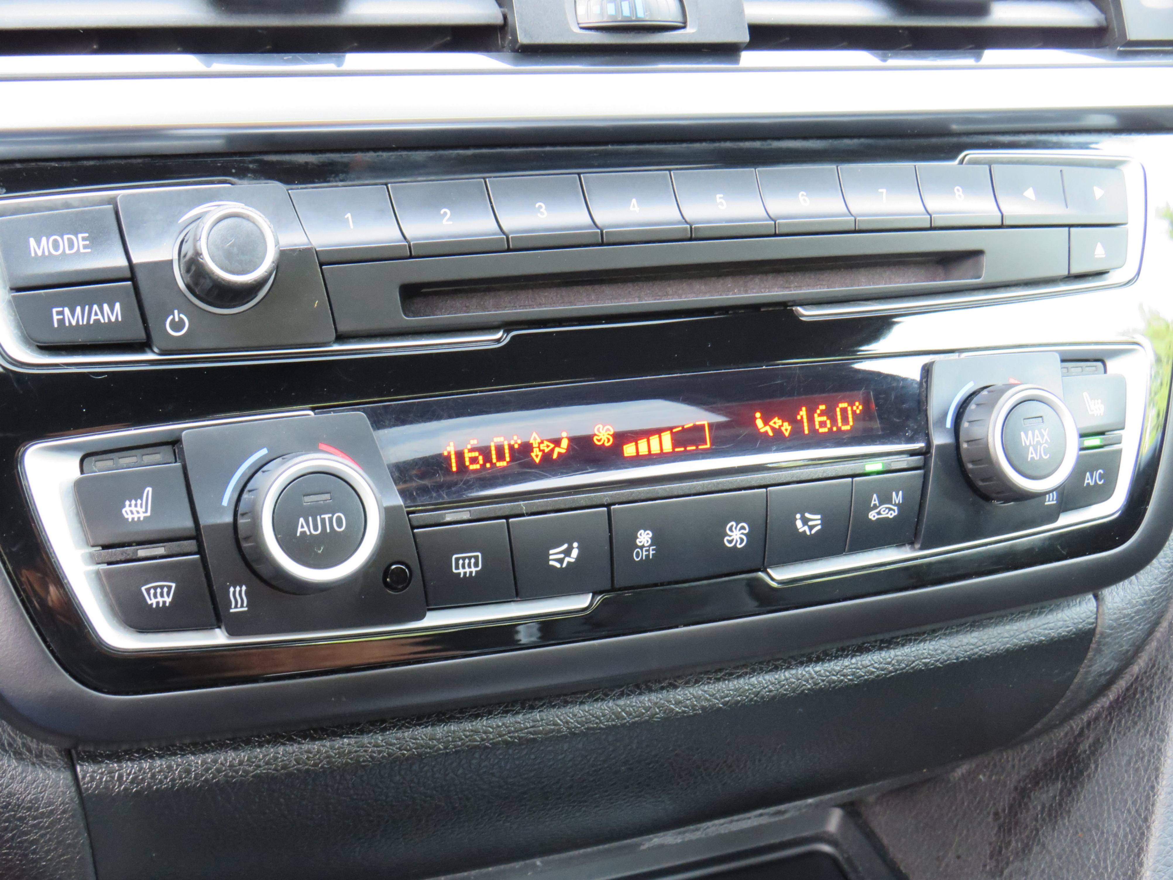 /laautomotive/2015-BMW-4Series-8489897490267997.jpg