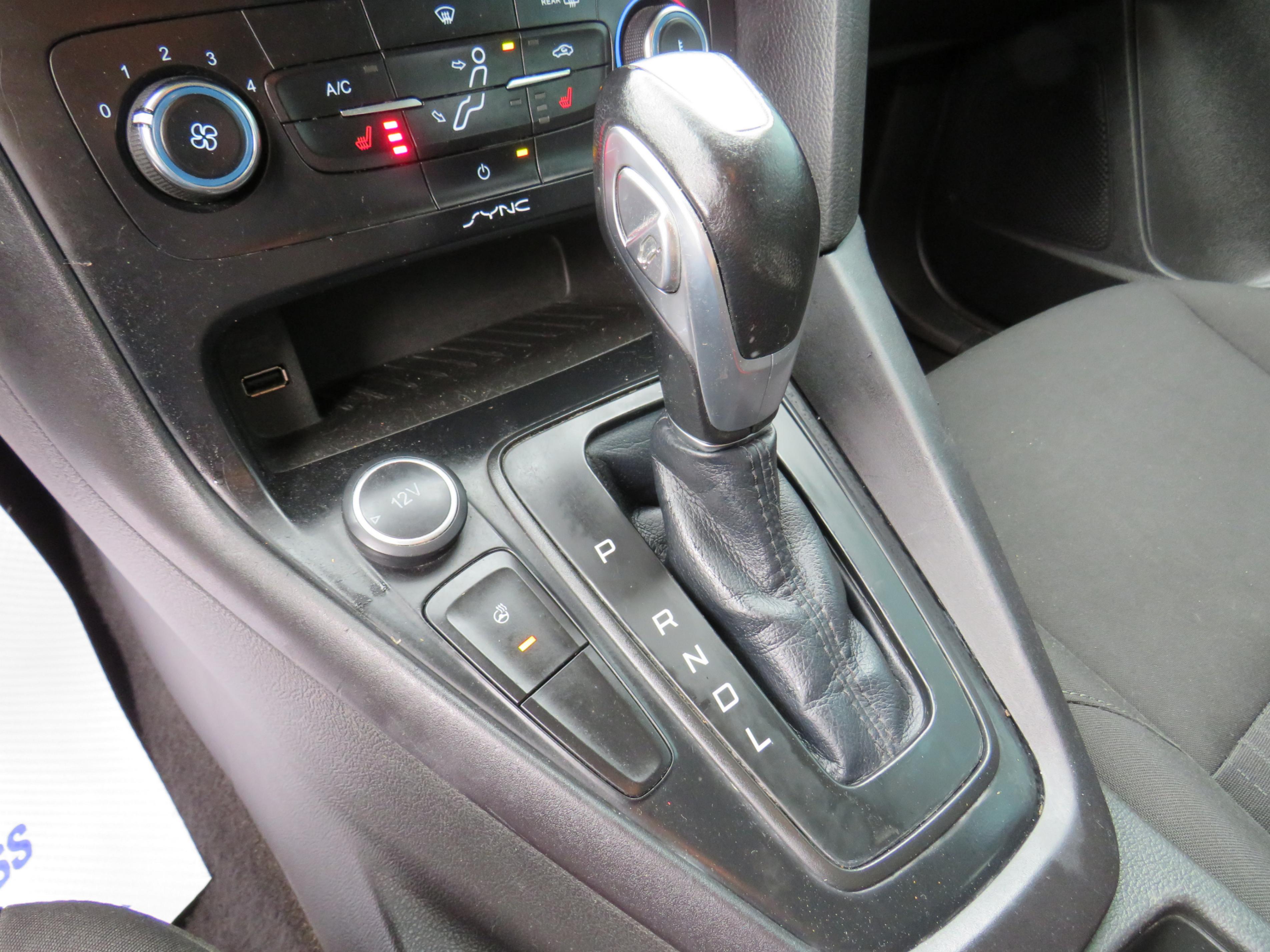 /laautomotive/2015-Ford-Focus-15612899507861577.jpg