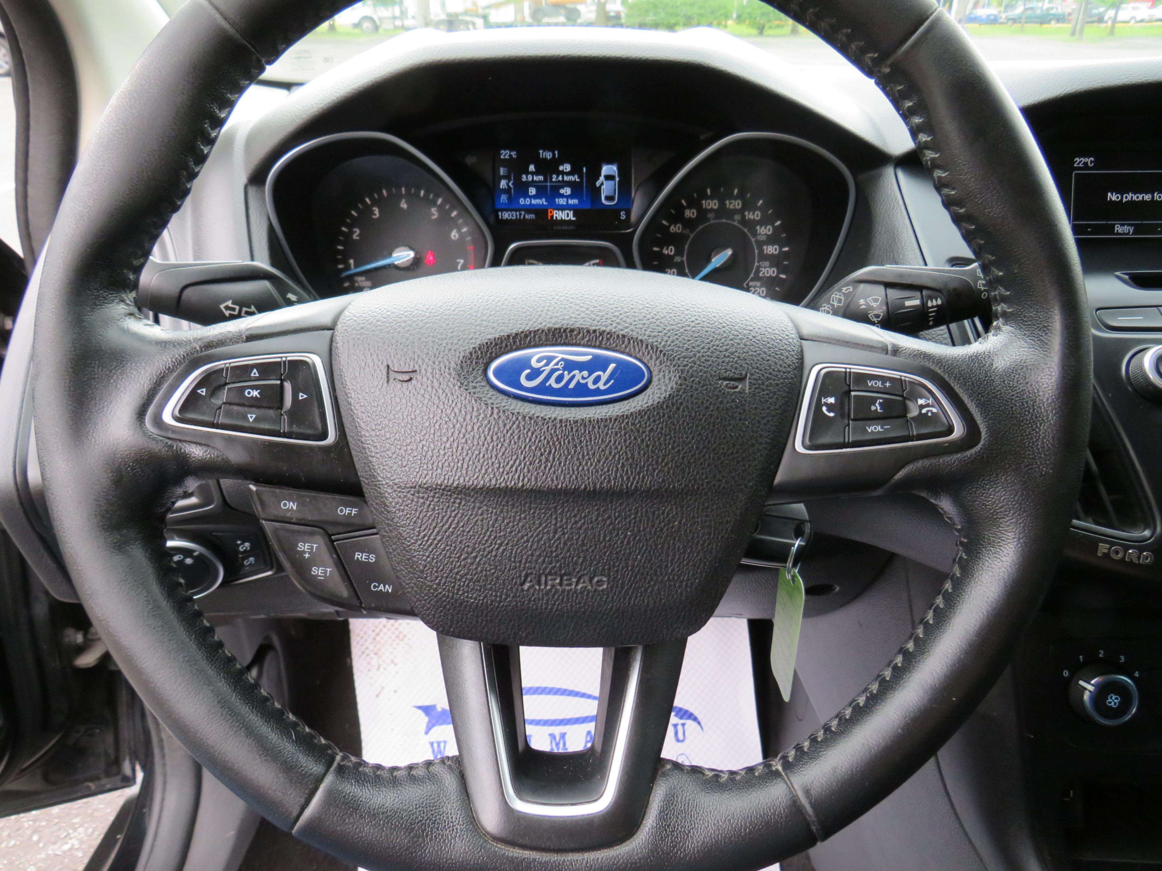 /laautomotive/2015-Ford-Focus-3339568088165259.jpg