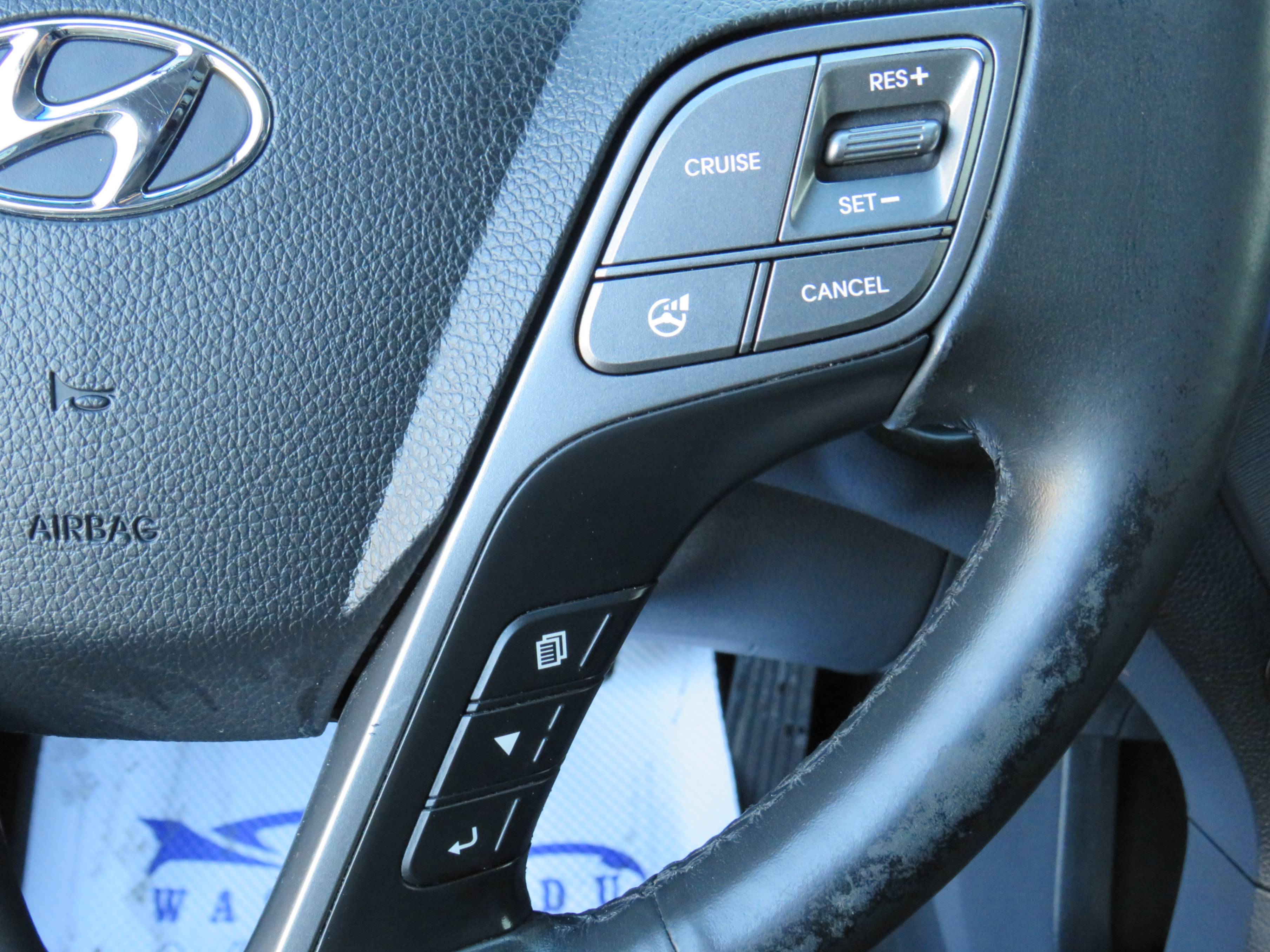 /laautomotive/2015-Hyundai-SantaFe-022493511602299066.jpg