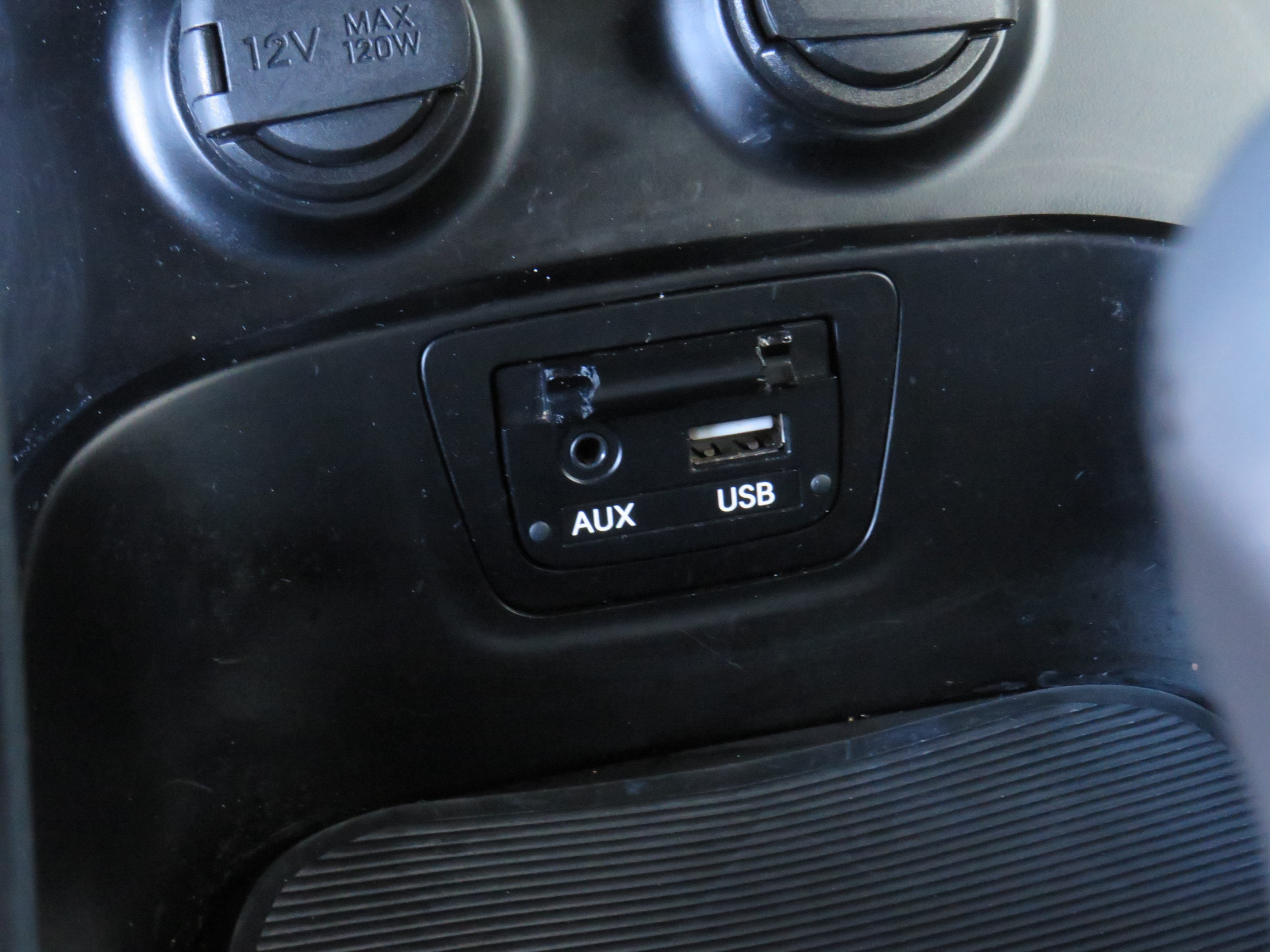 /laautomotive/2015-Hyundai-SantaFe-7422355387574031.jpg