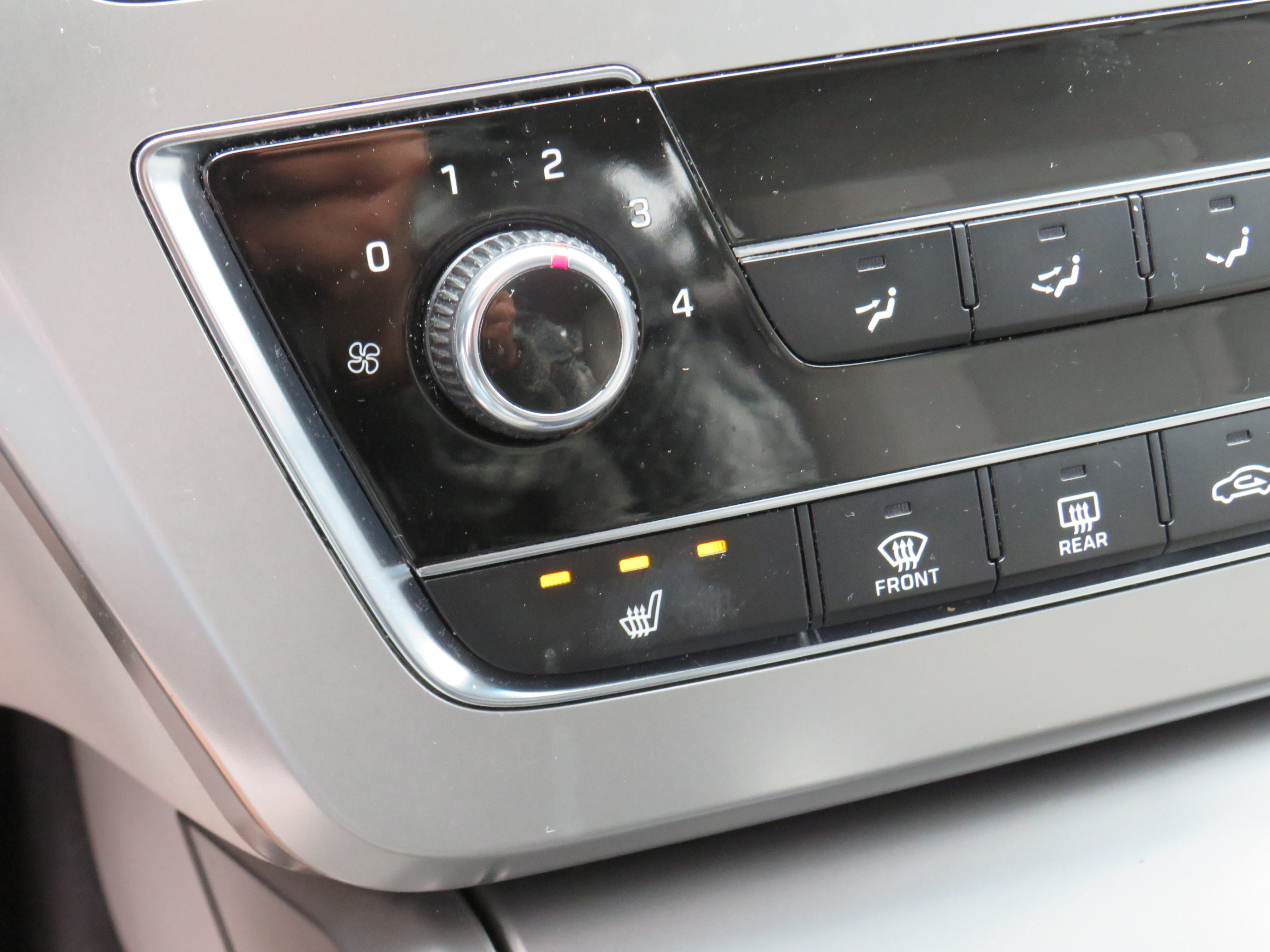 /laautomotive/2015-Hyundai-Sonata-04564699644399872.jpg